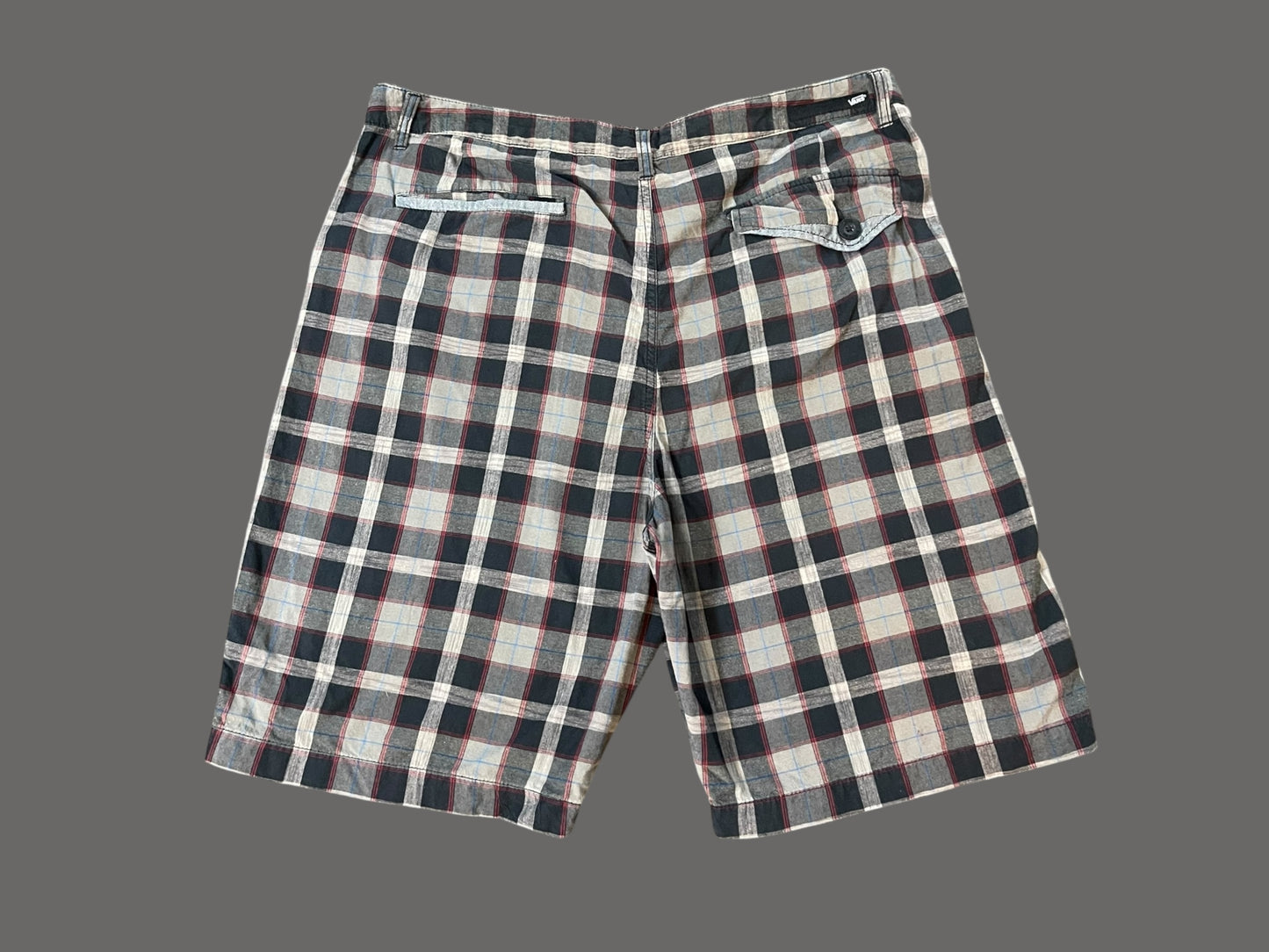 VINTAGE VANS SHORTS (38)