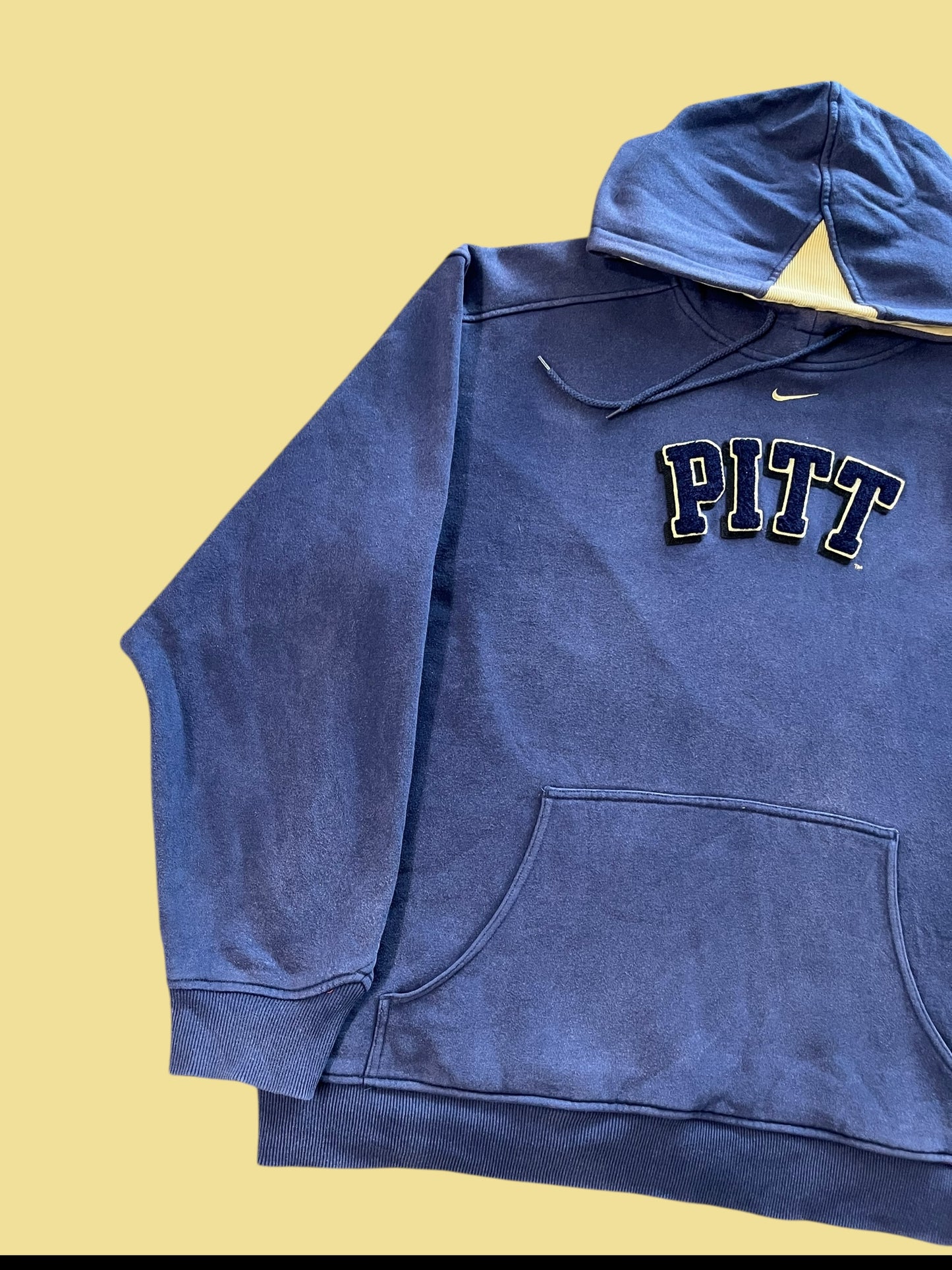 VINTAGE NIKE PITT HOODIE (L TO XL)
