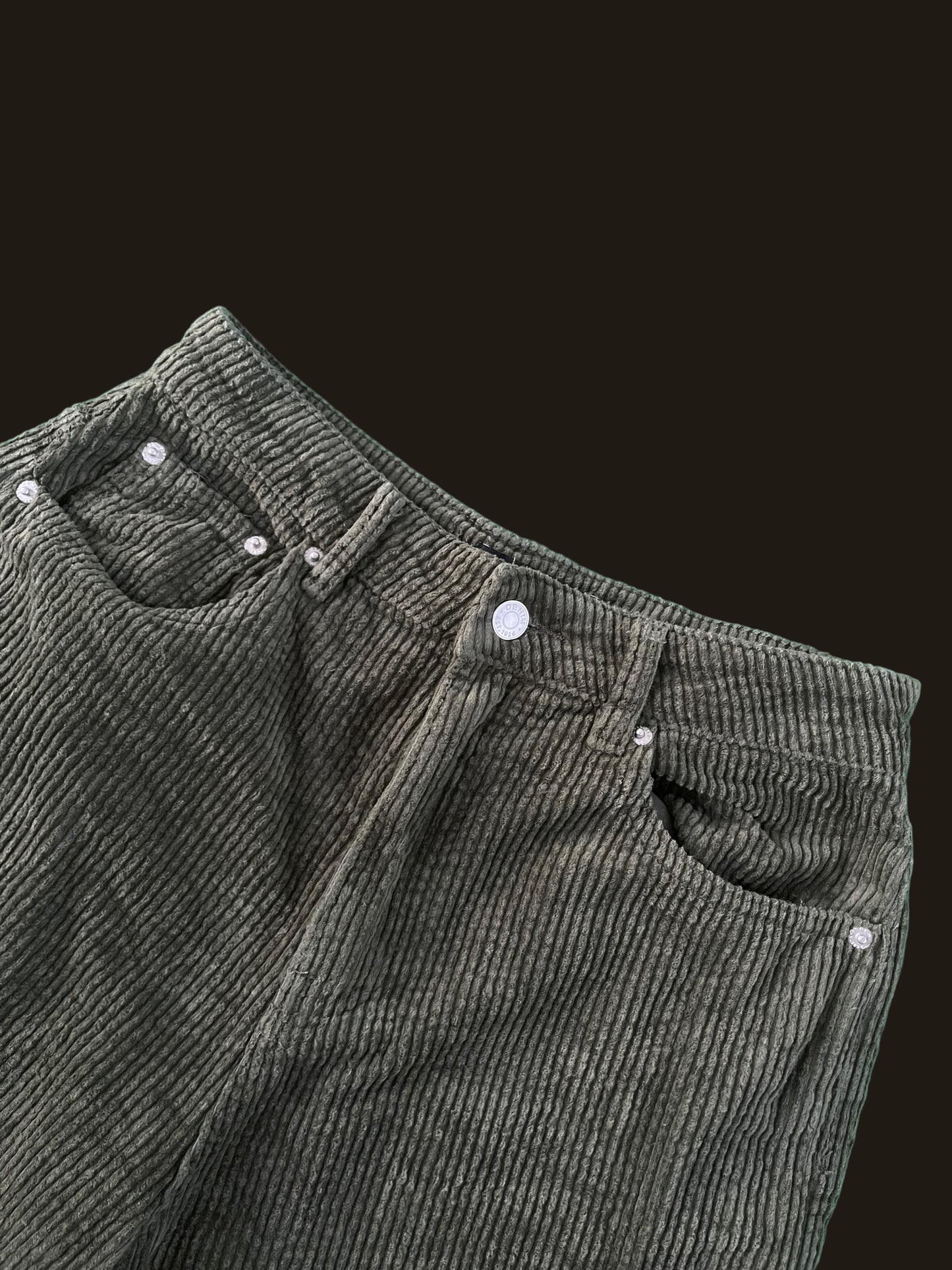 OLIVE CORDUROY PANTS (SIZE 10W)