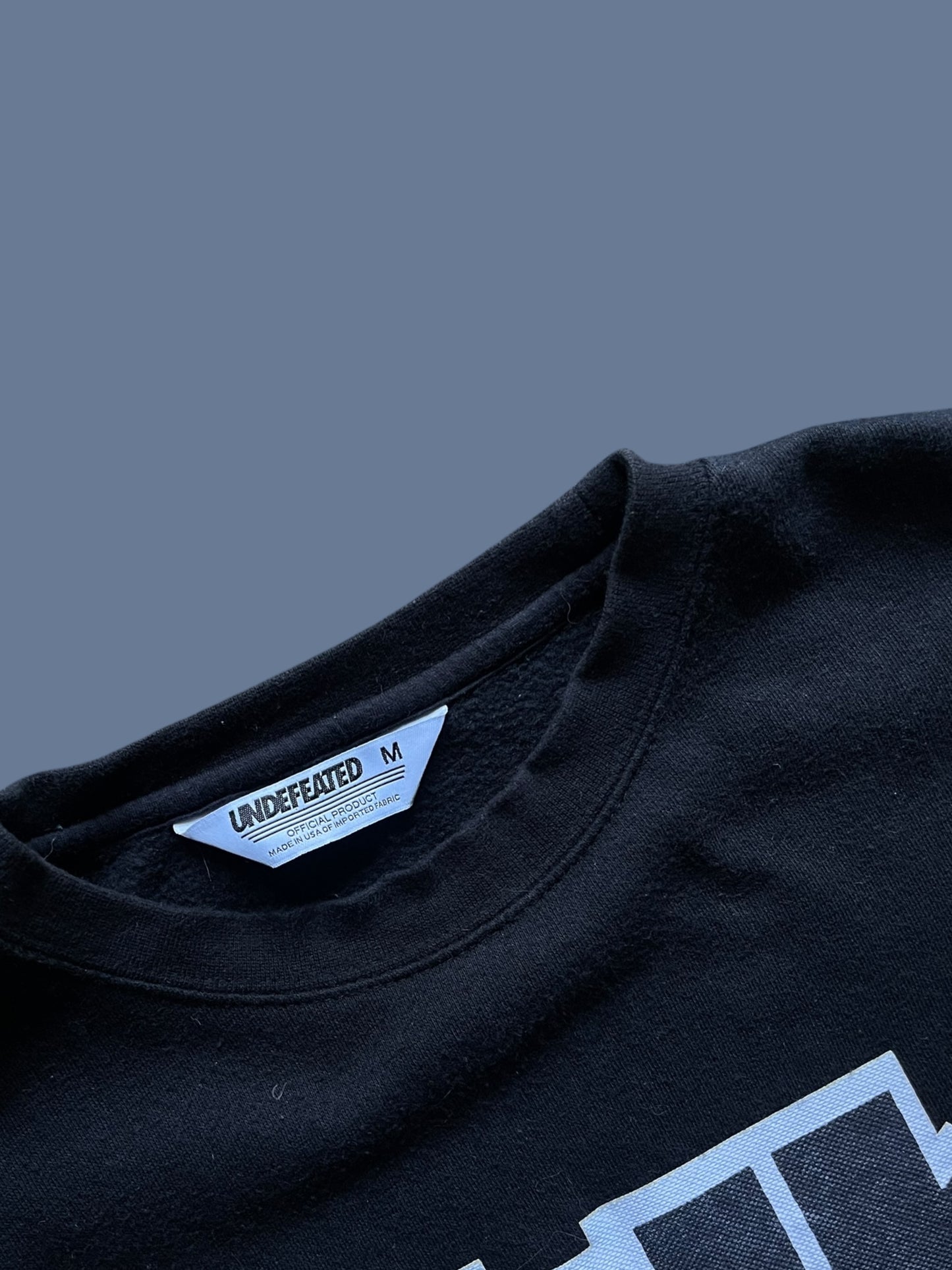 UNDEFEATED CREWNECK (M)