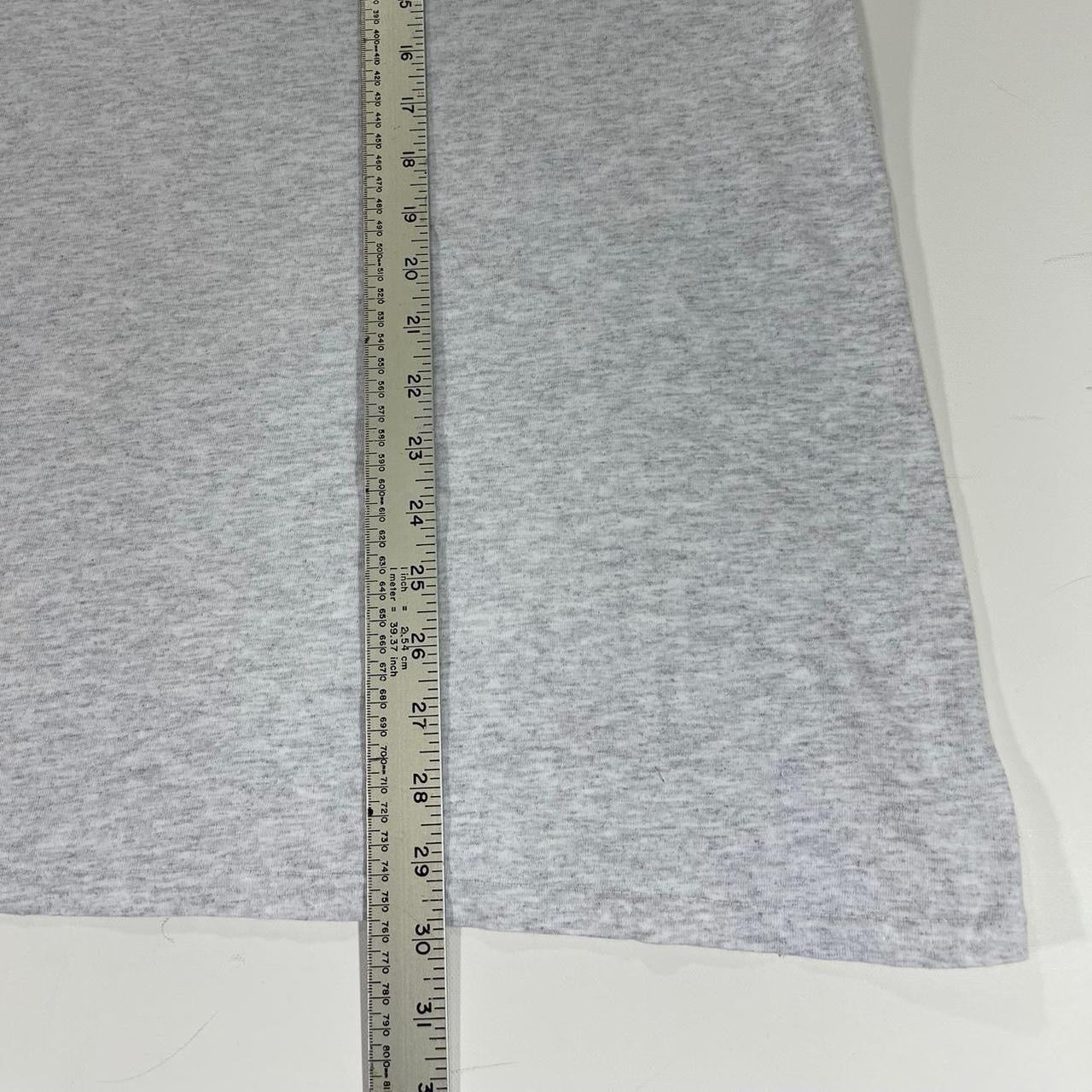 GREY PITCHING PRIESTS CATHOLIC RADIO NETWORK TEE (XL)