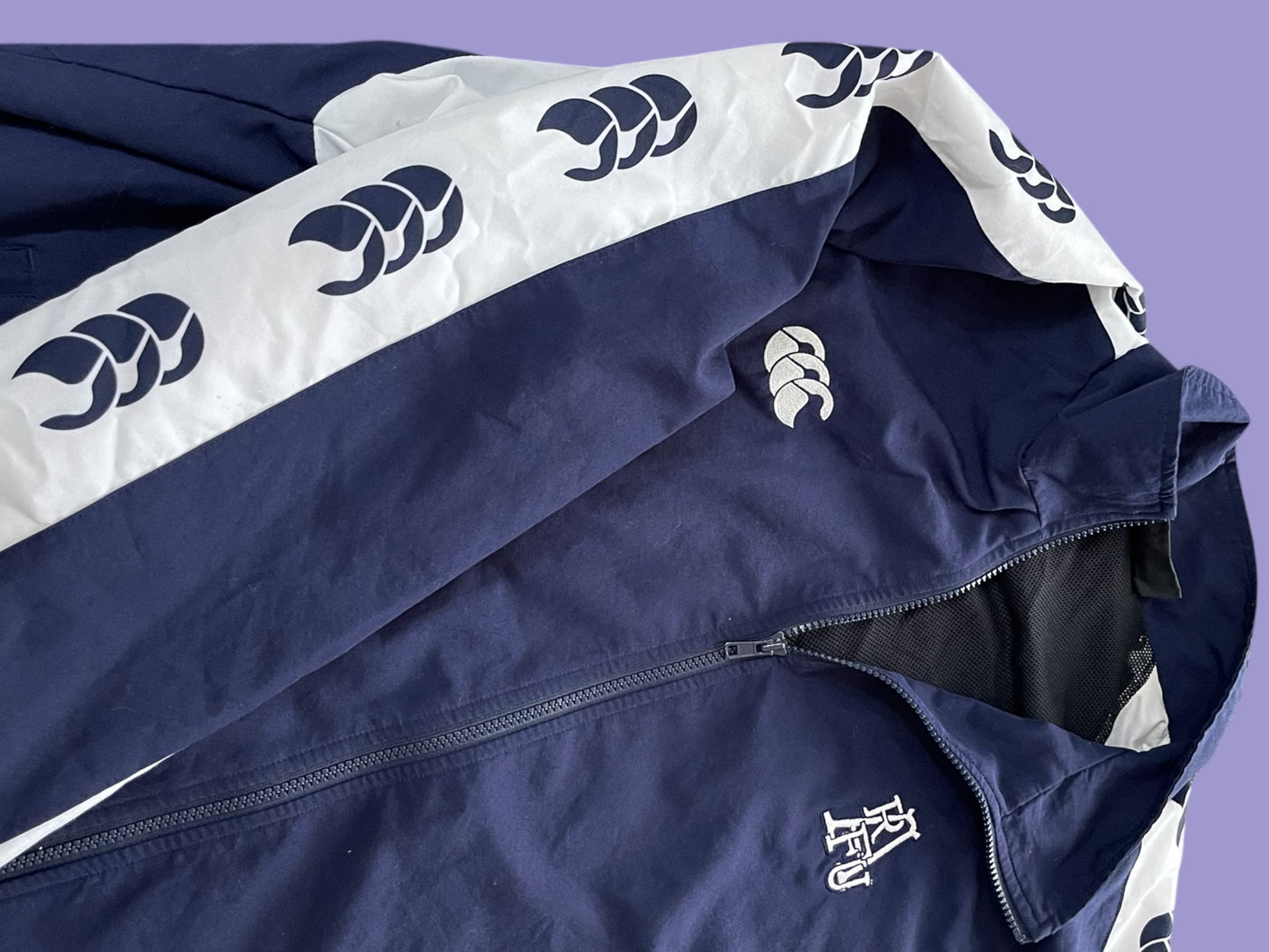 CCC WINDBREAKER JACKET (XL)