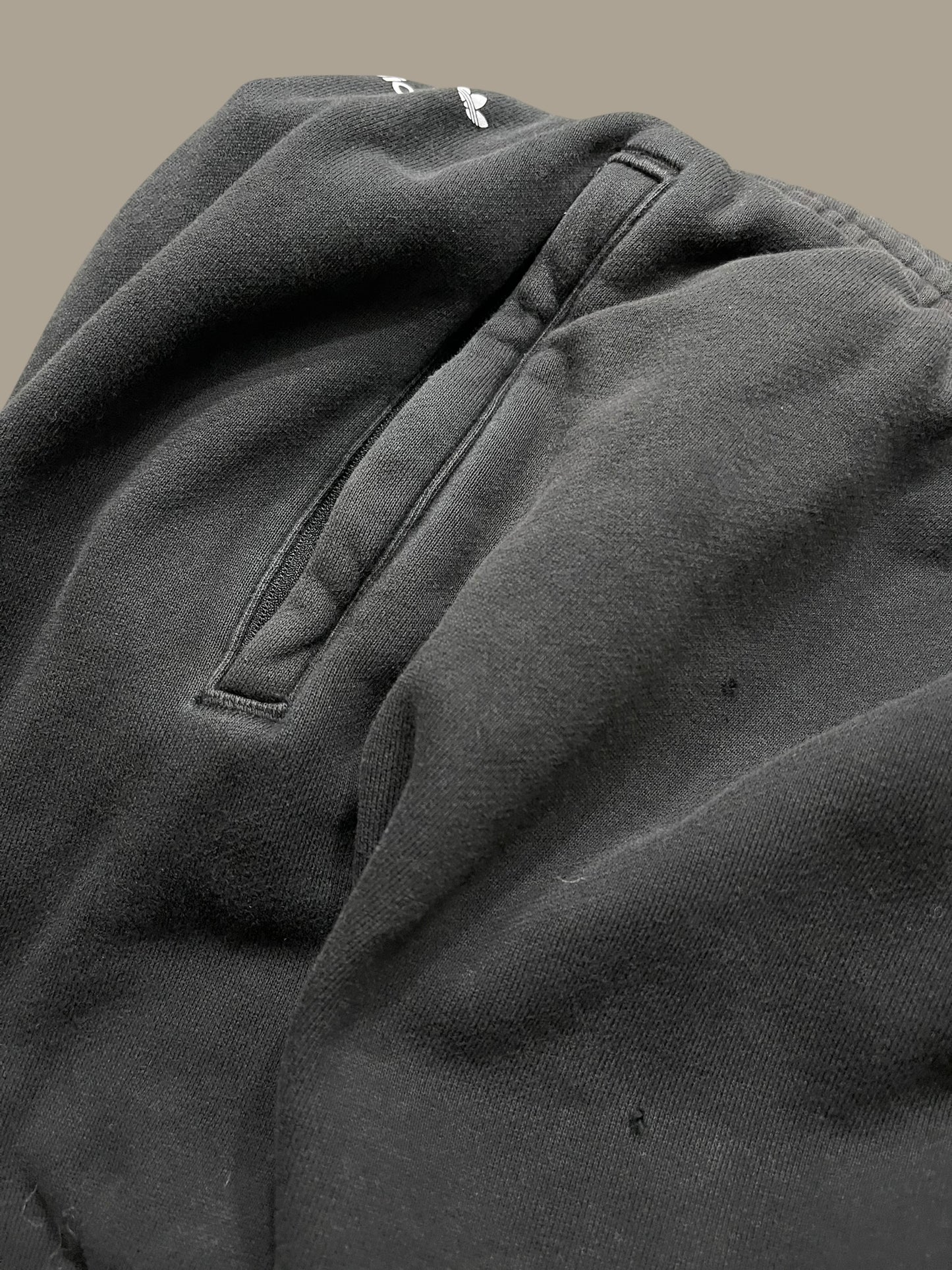 ADIDAS MULTI LOGO PANTS (M/L)