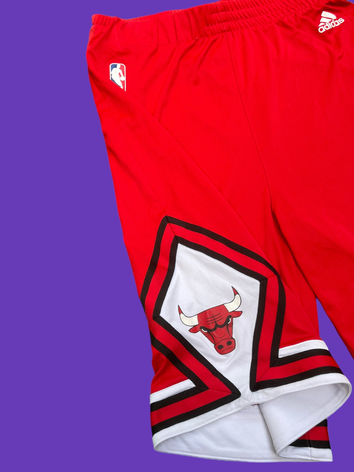 BULLS SHORTS (S) *FREE*