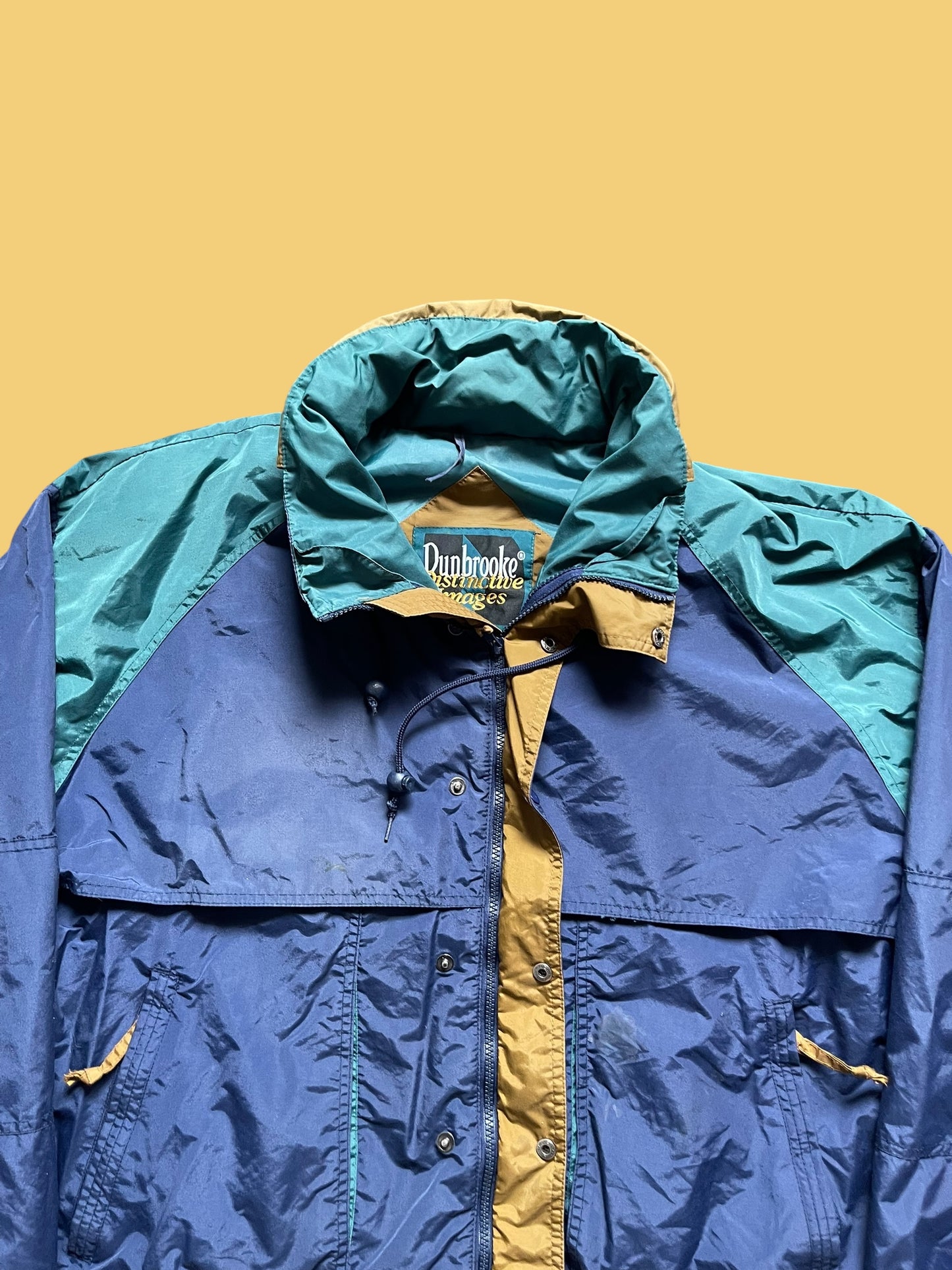 VINTAGE DUNBROOK PACKABLE HOOD JACKET (M/L)