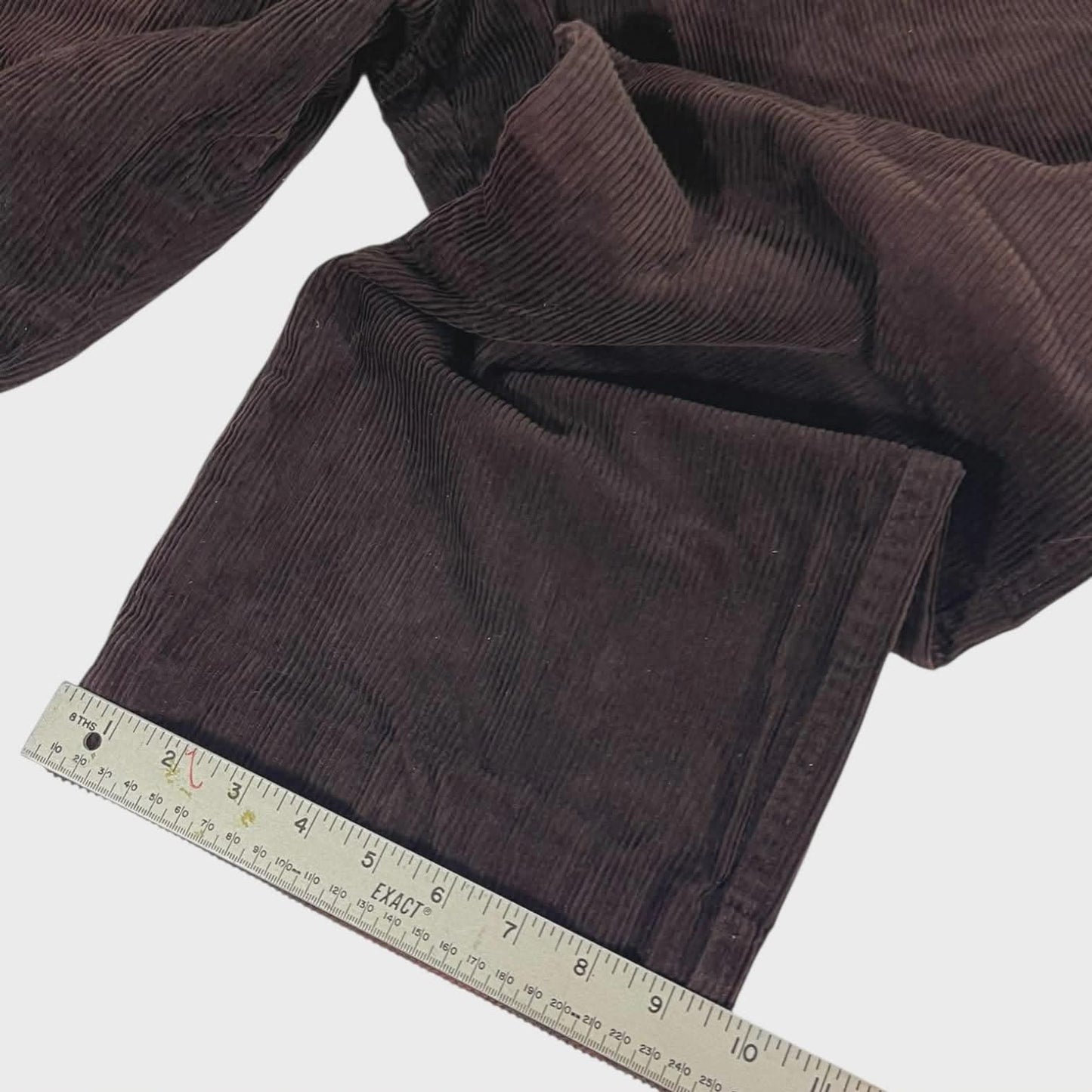 CHISEL CORDUROY TROUSERS WITH A RELAXED FIT (38)