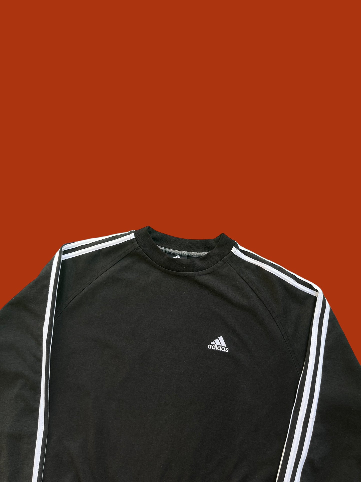 VINTAGE CLASSIC ADIDAS CREWNECK (M)