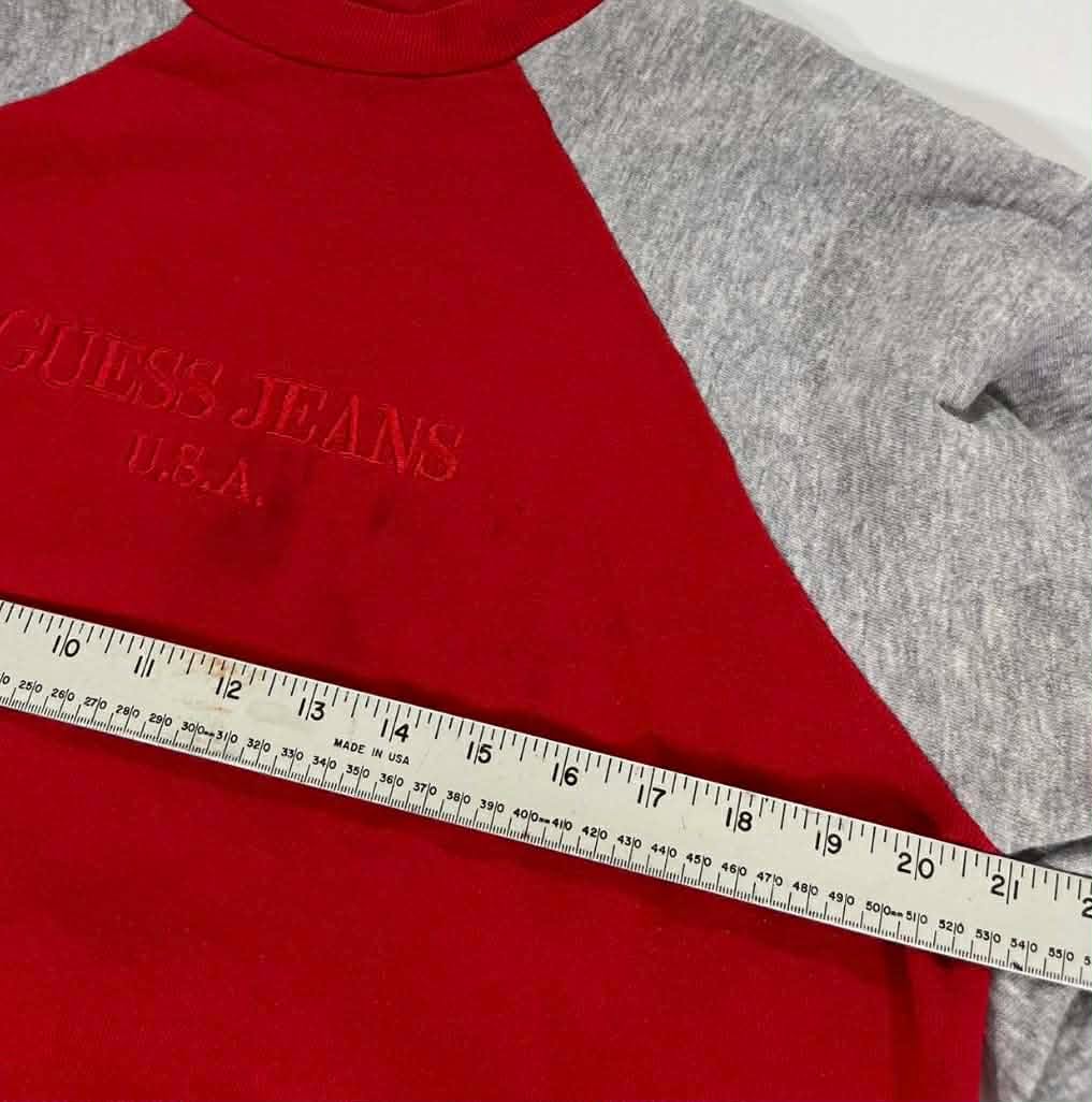 90S GUESS RED & GREY CREWNECK SWEATSHIRT (M)