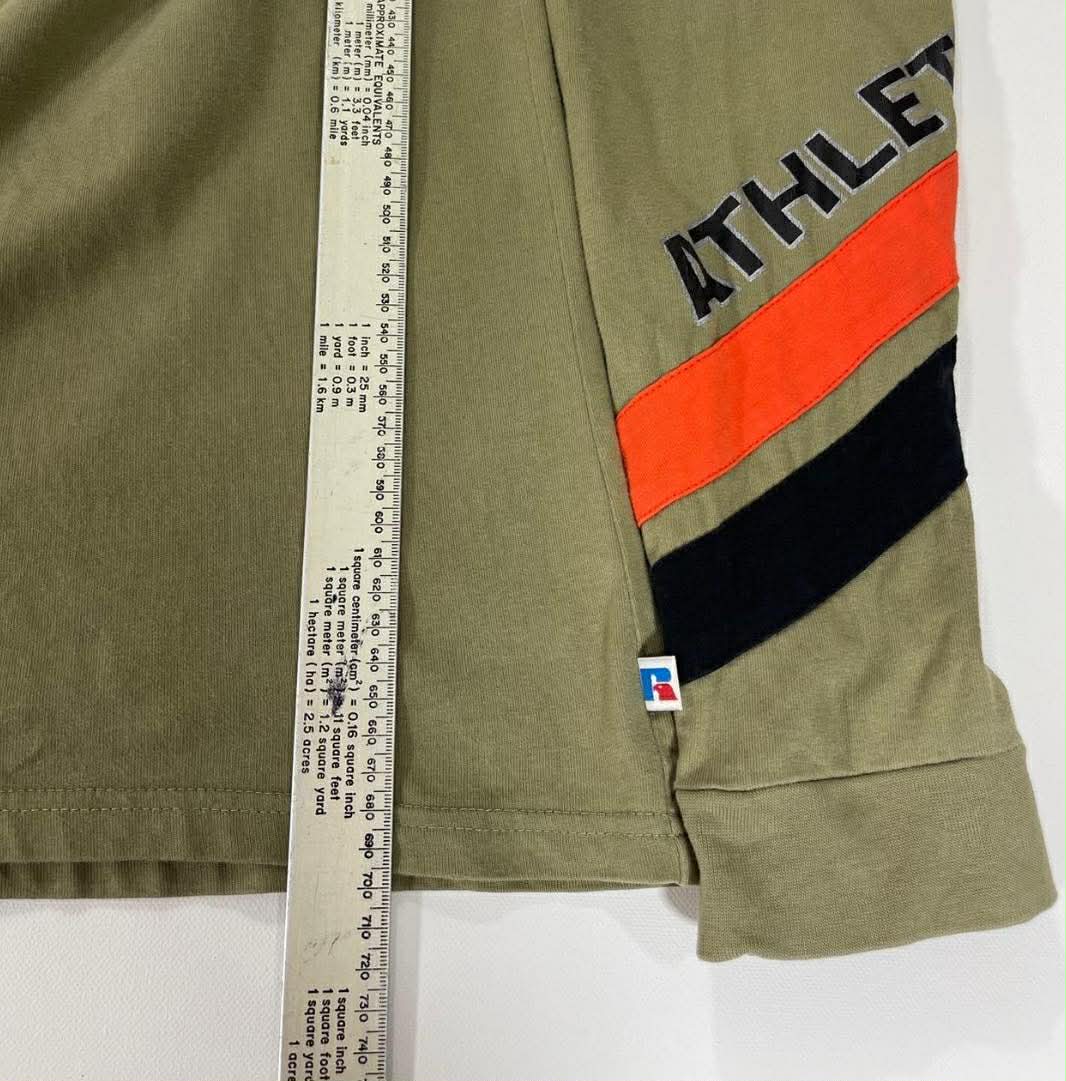 VINTAGE RUSSELL ATHLETIC KHAKI LONGSLEEVED SHIRT WITH BOLD LOGO (L-XL)