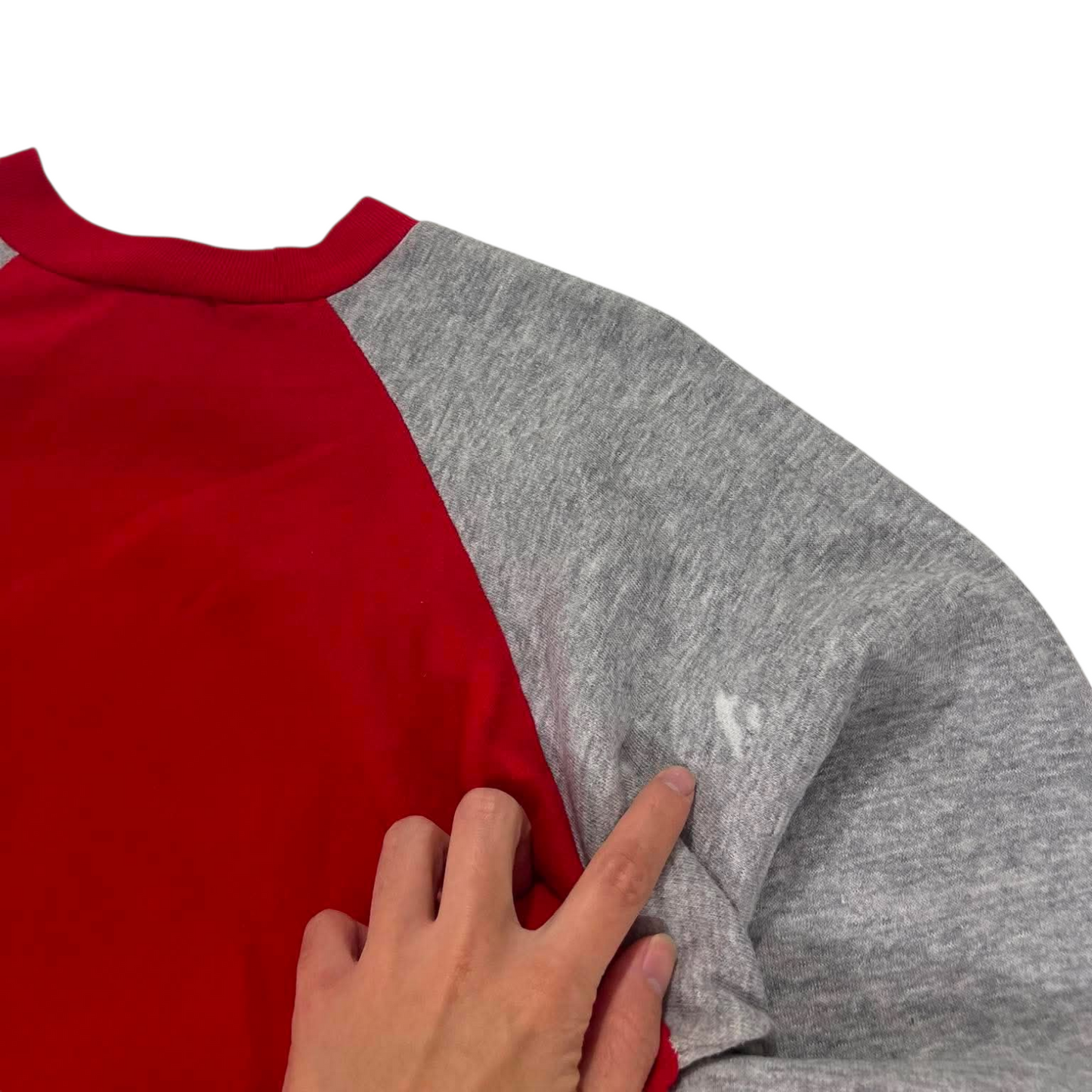 90S GUESS RED & GREY CREWNECK SWEATSHIRT (M)