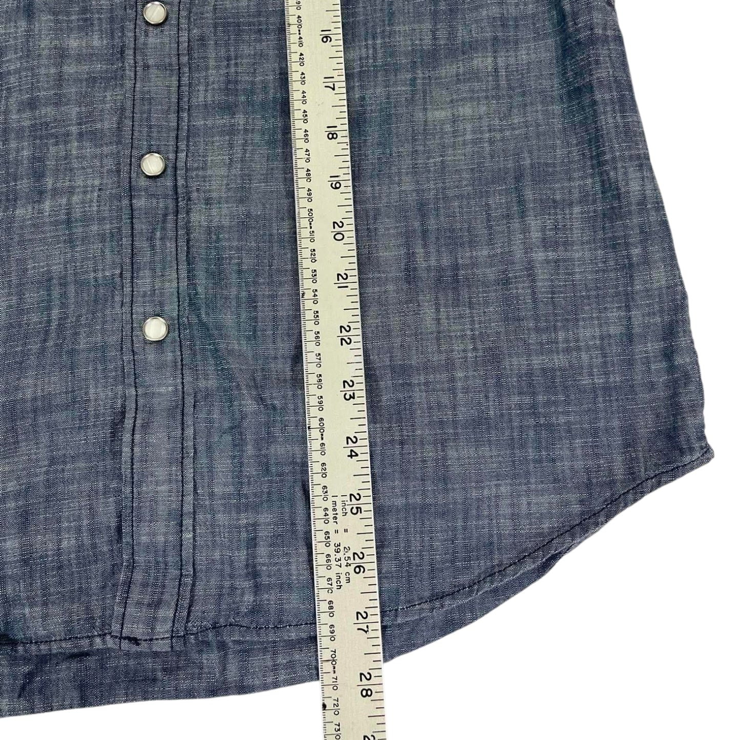 LEVI'S BLUE DENIM BUTTON UP SHIRT (M-L)