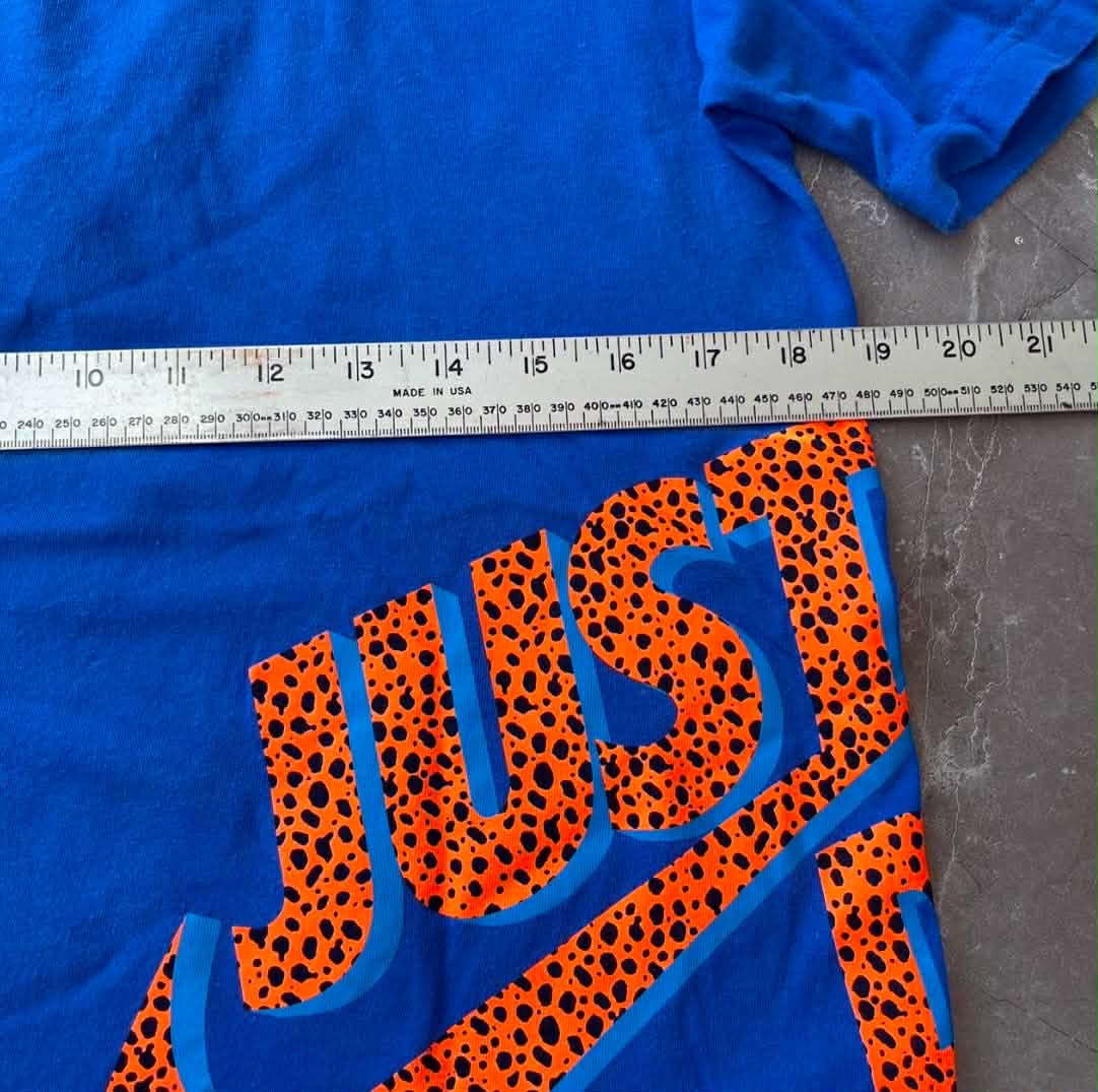 REFLECTIVE NIKE SHIRT (M)