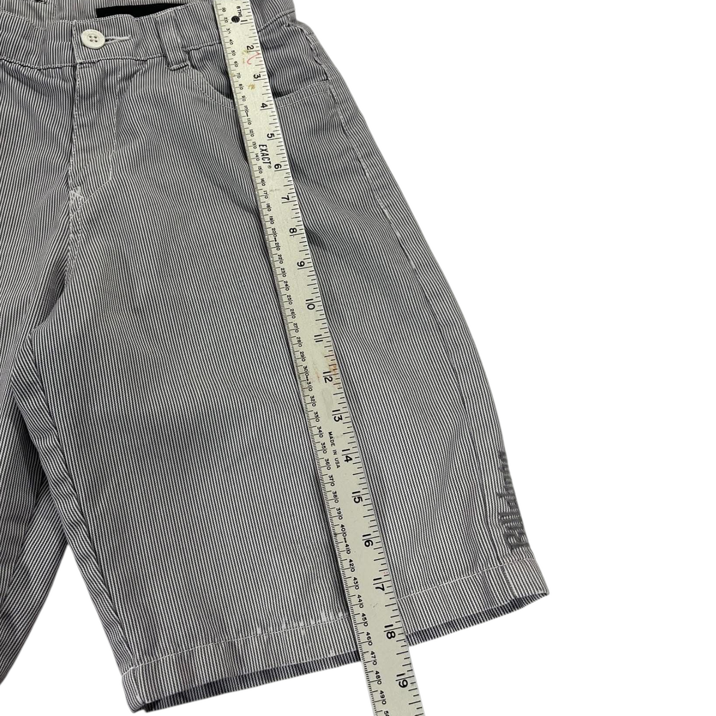 Y2K BILLABONG GRAY & WHITE STRIPED SHORTS (12)