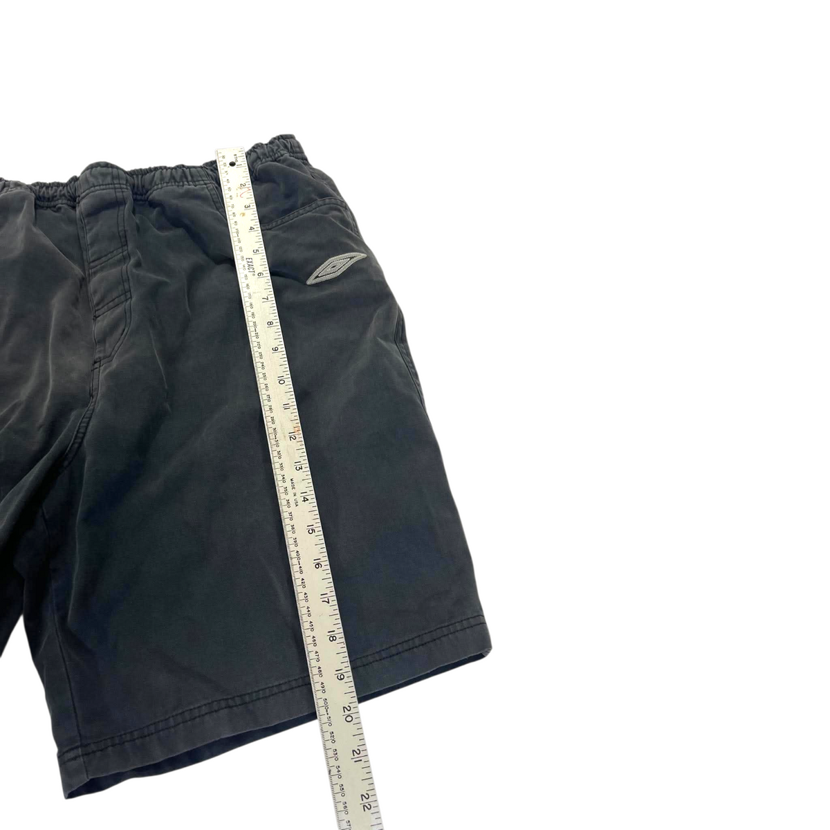 UMBRO BLACK SHORTS (32)