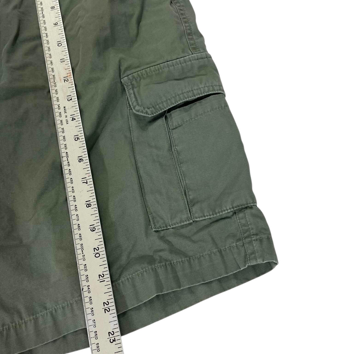VINTAGE SAVANE GREEN CARGO SHORTS (34)