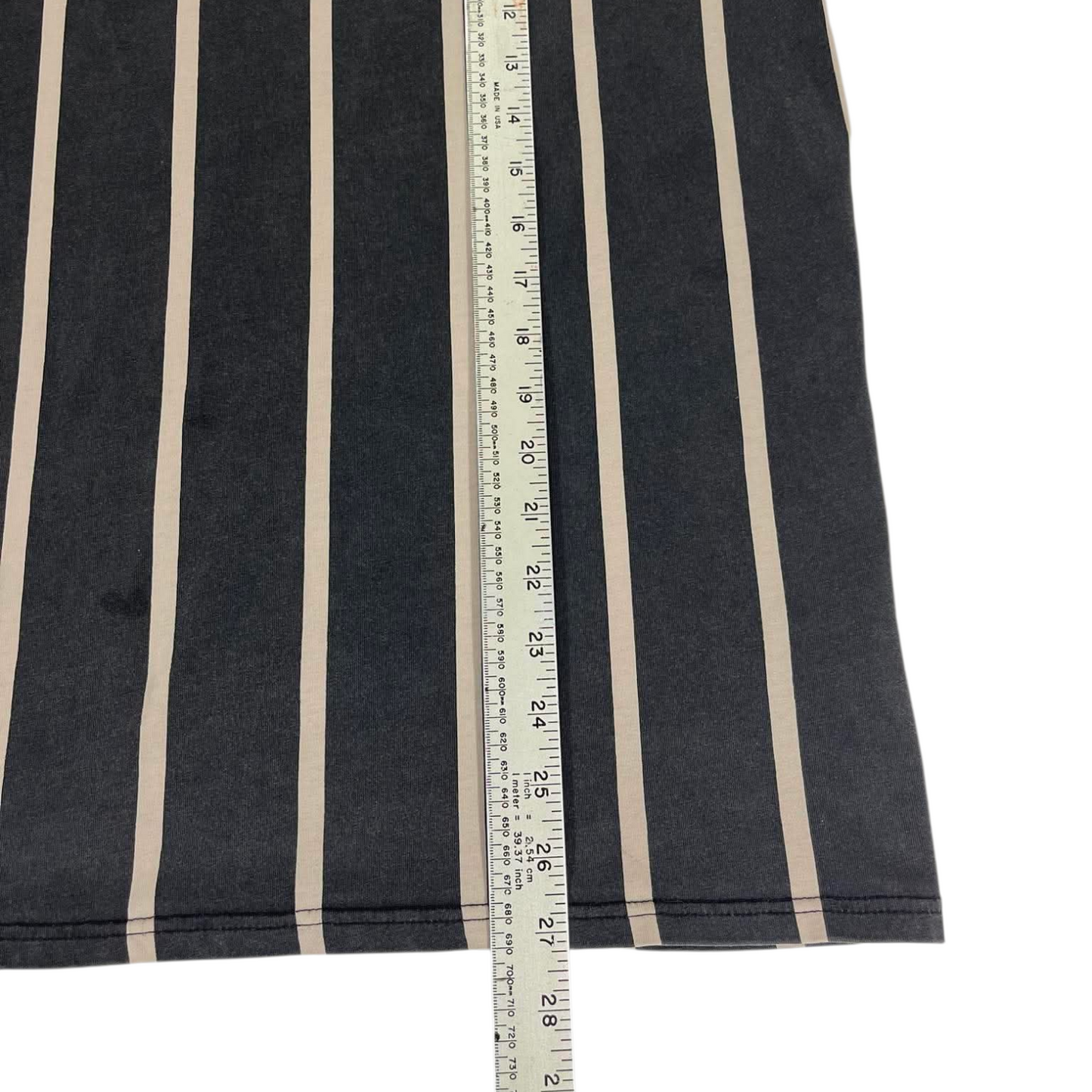 CRATE BLACK AND TAN STRIPED T-SHIRT (L)