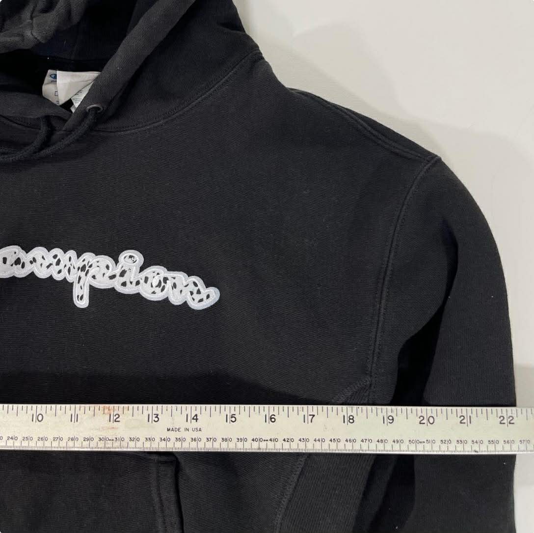REVERSE WEAVE CHAMPION BLACK HOODIE WITH WHITE LOGO (S-M)
