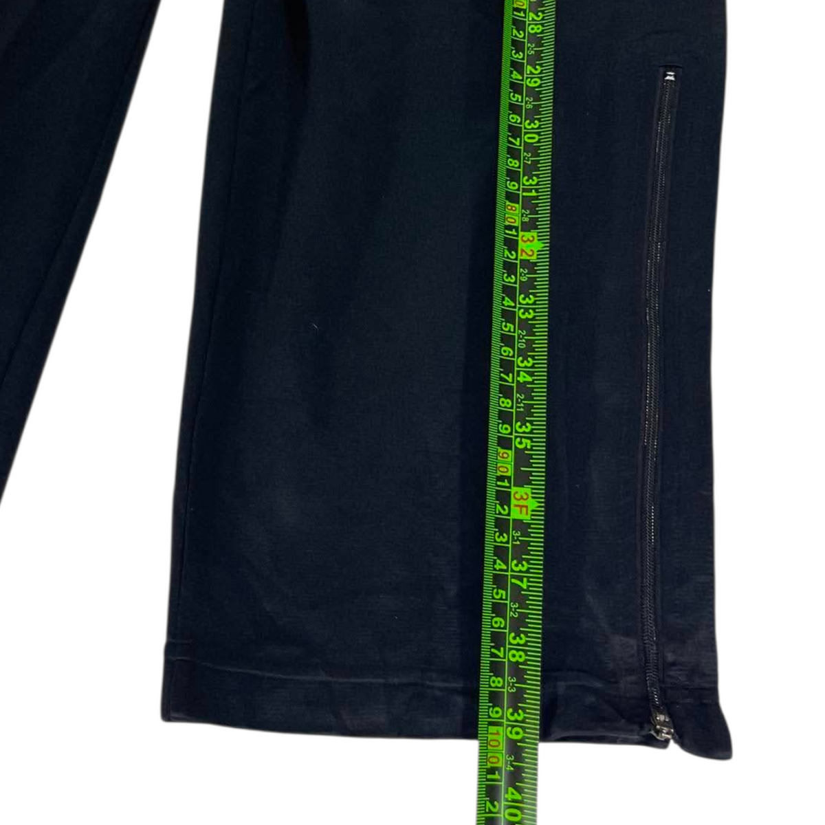 NIKE BLACK TRACK PANTS⁸ (BEST FIT M)