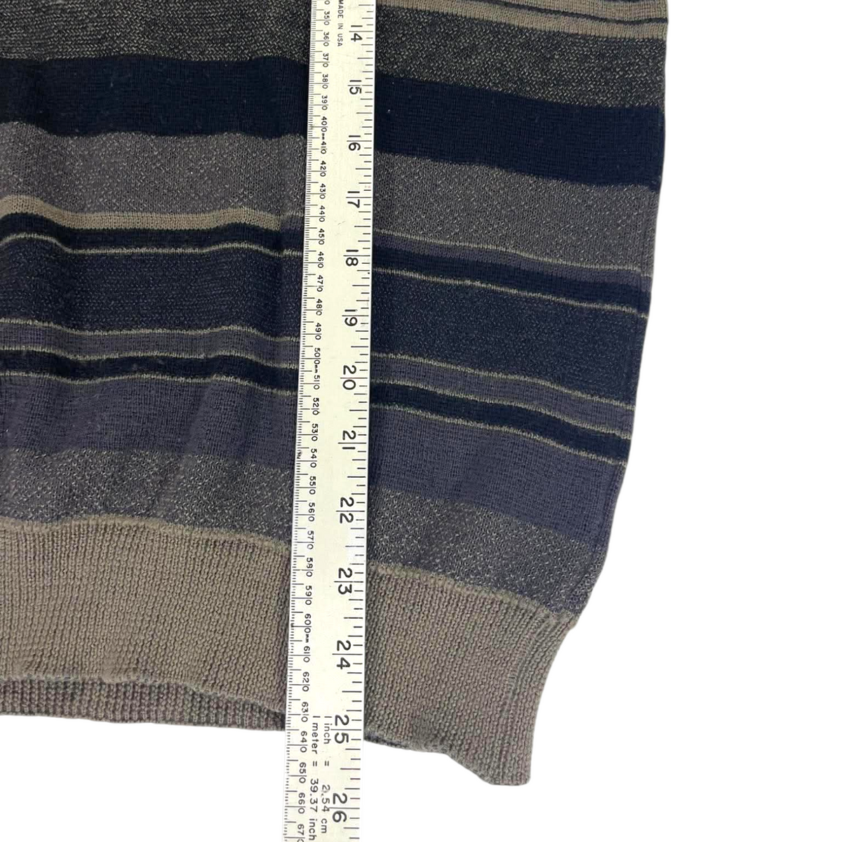VINTAGE 100% WOOL PIERRE CARDIN PARIS SWEATER (S - M)