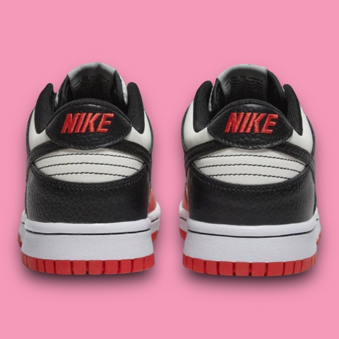 NIKE DUNK LOW BULLS 75TH ANNIVERSARY