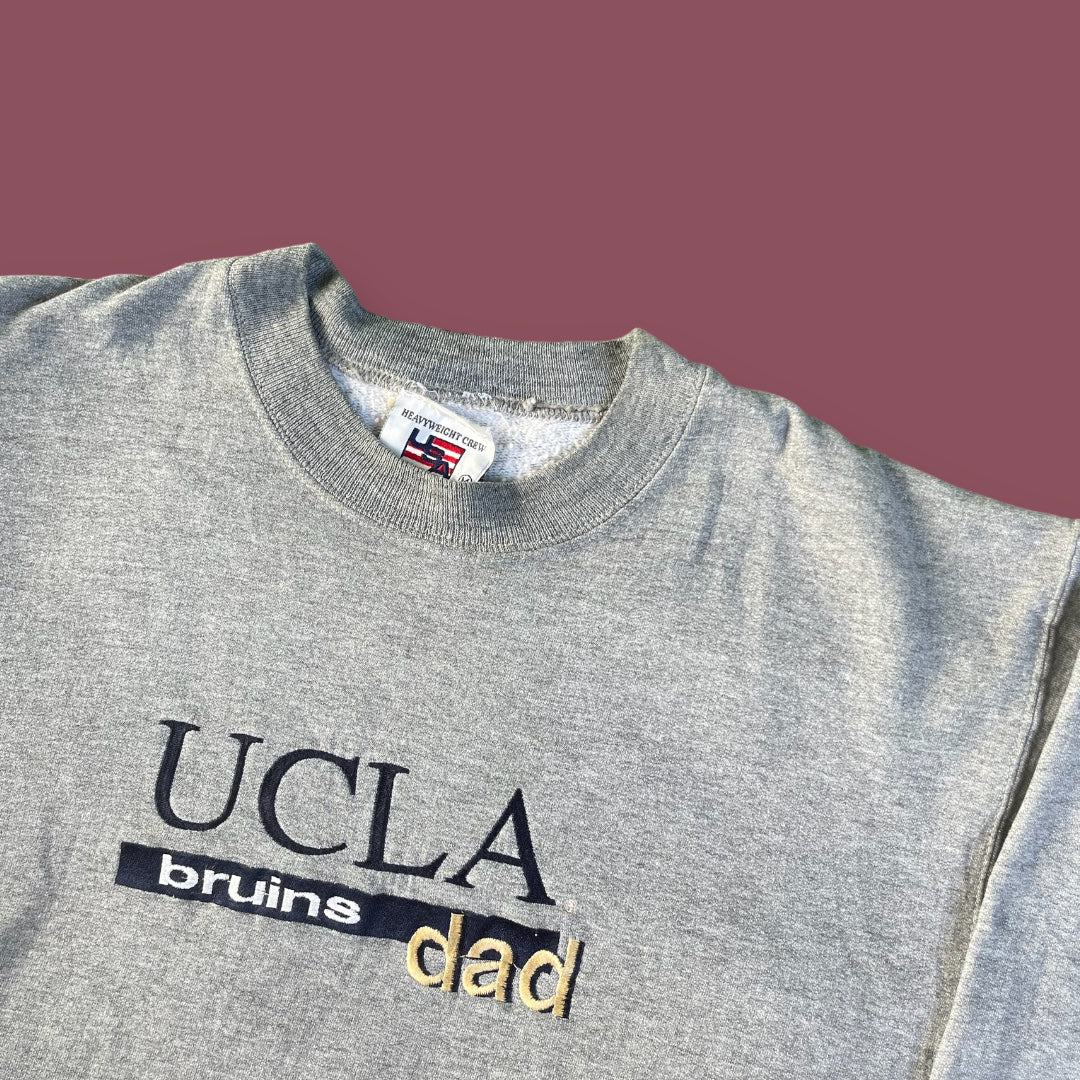 VINTAGE UCLA EMBROIDERED ALUMNI CREWNECK (M-L)