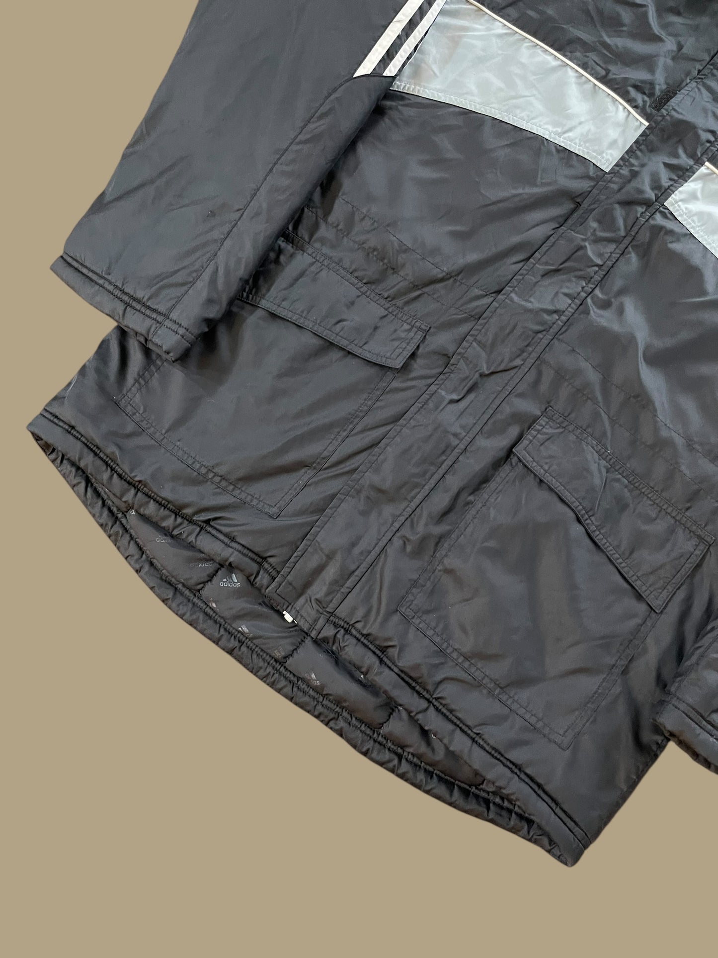 VINTAGE ADIDAS PUFFER JACKET (L)