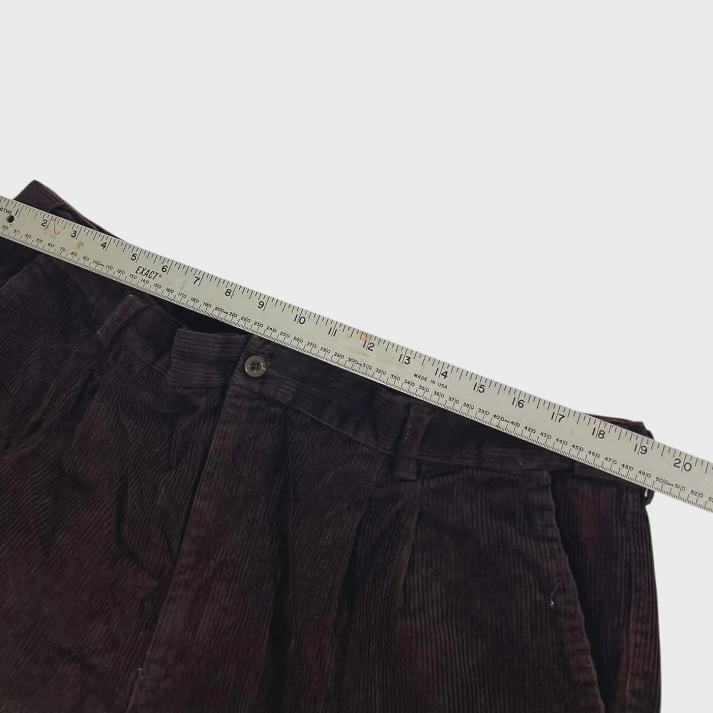 CHISEL CORDUROY TROUSERS WITH A RELAXED FIT (38)