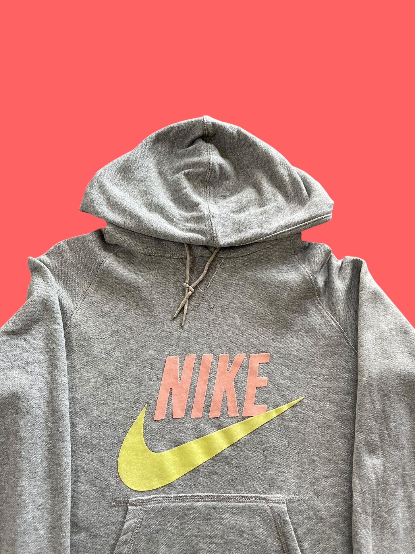 CLASSIC NIKE HOODIE (M)