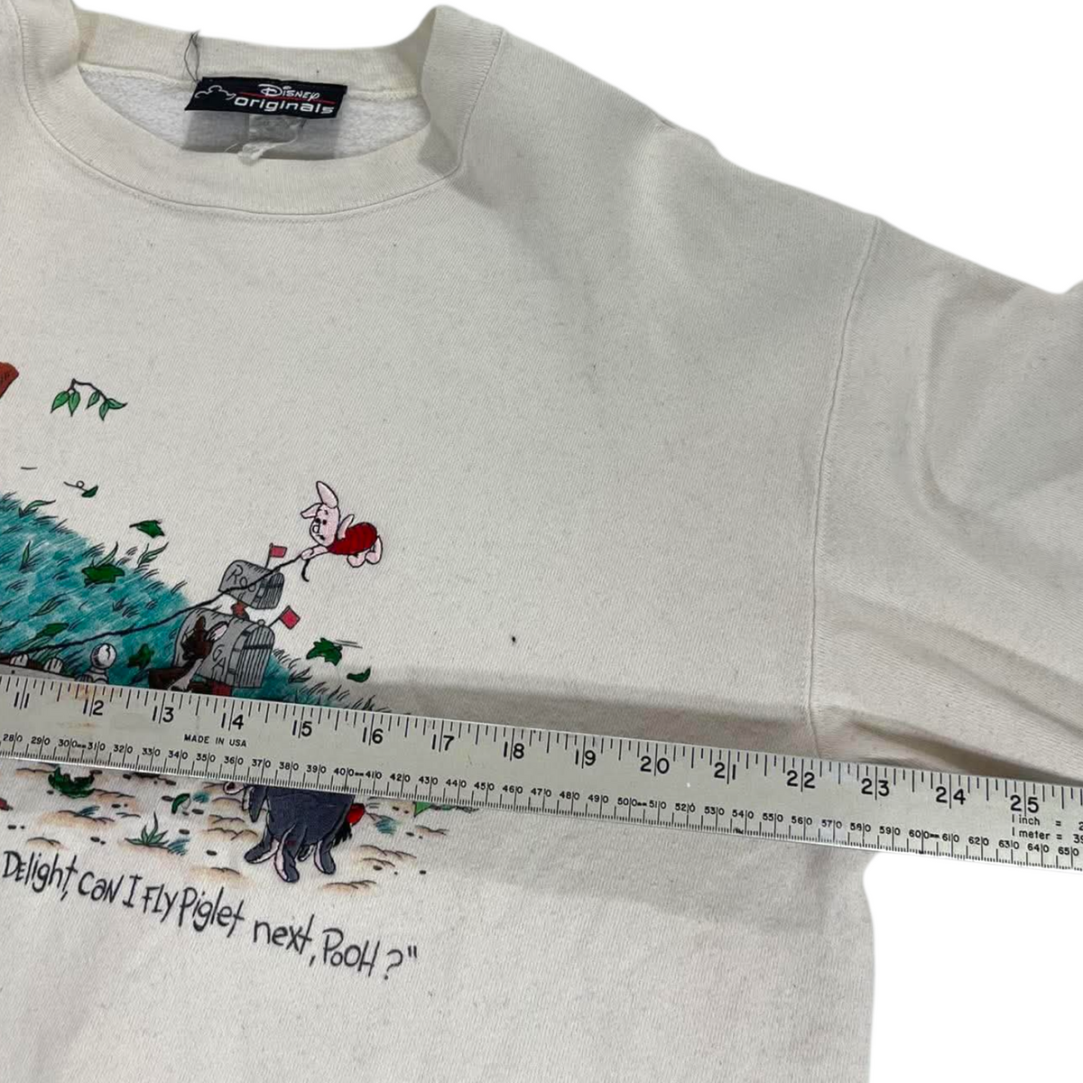 DISNEY WINNIE THE POOH CREWNECK (XL)
