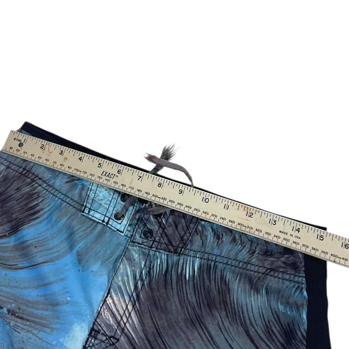 BILLABONG BLUE AND BLACK BOARDSHORT (16 (30'))