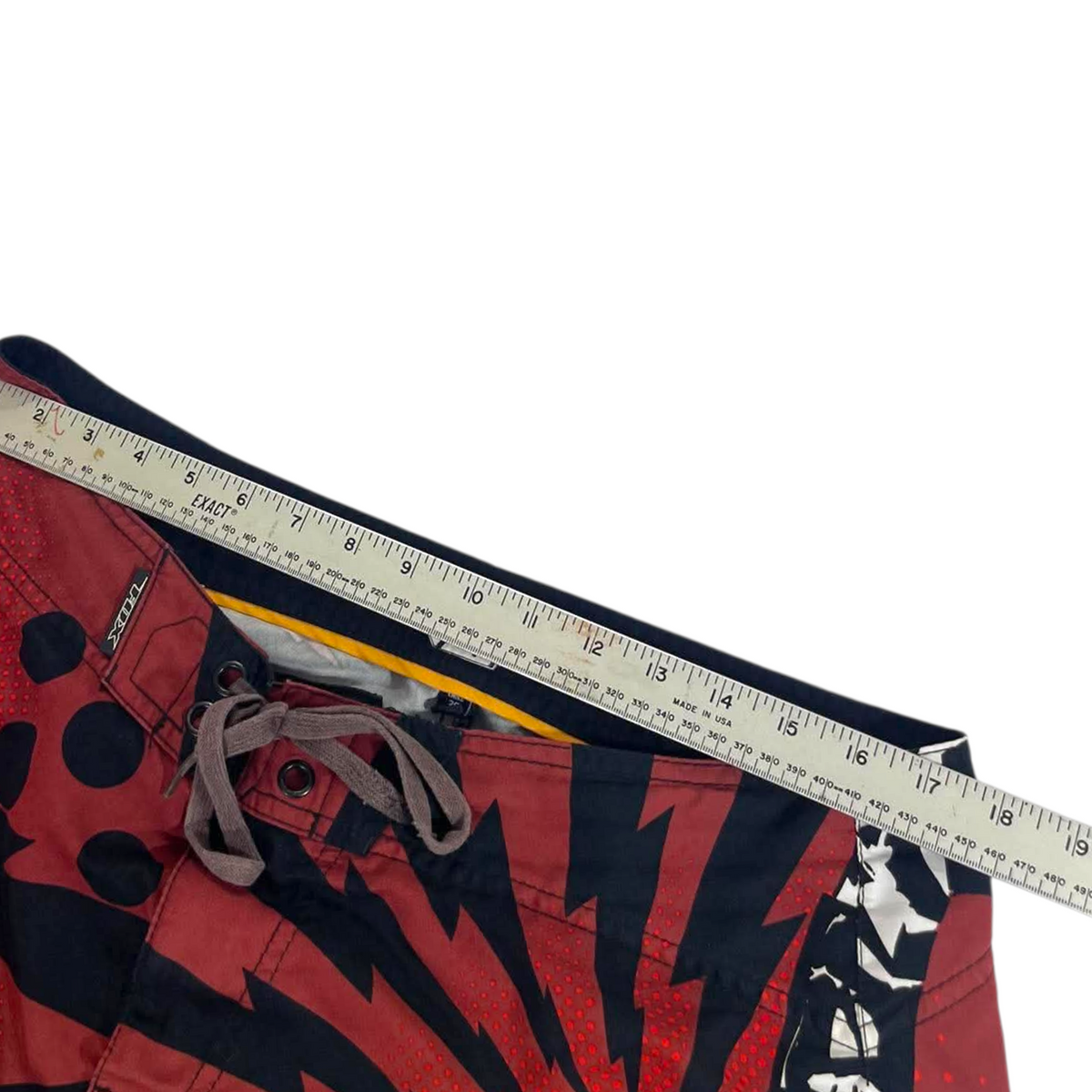 Y2K FOX RACING BOARD SHORTS (BEST FIT 34)