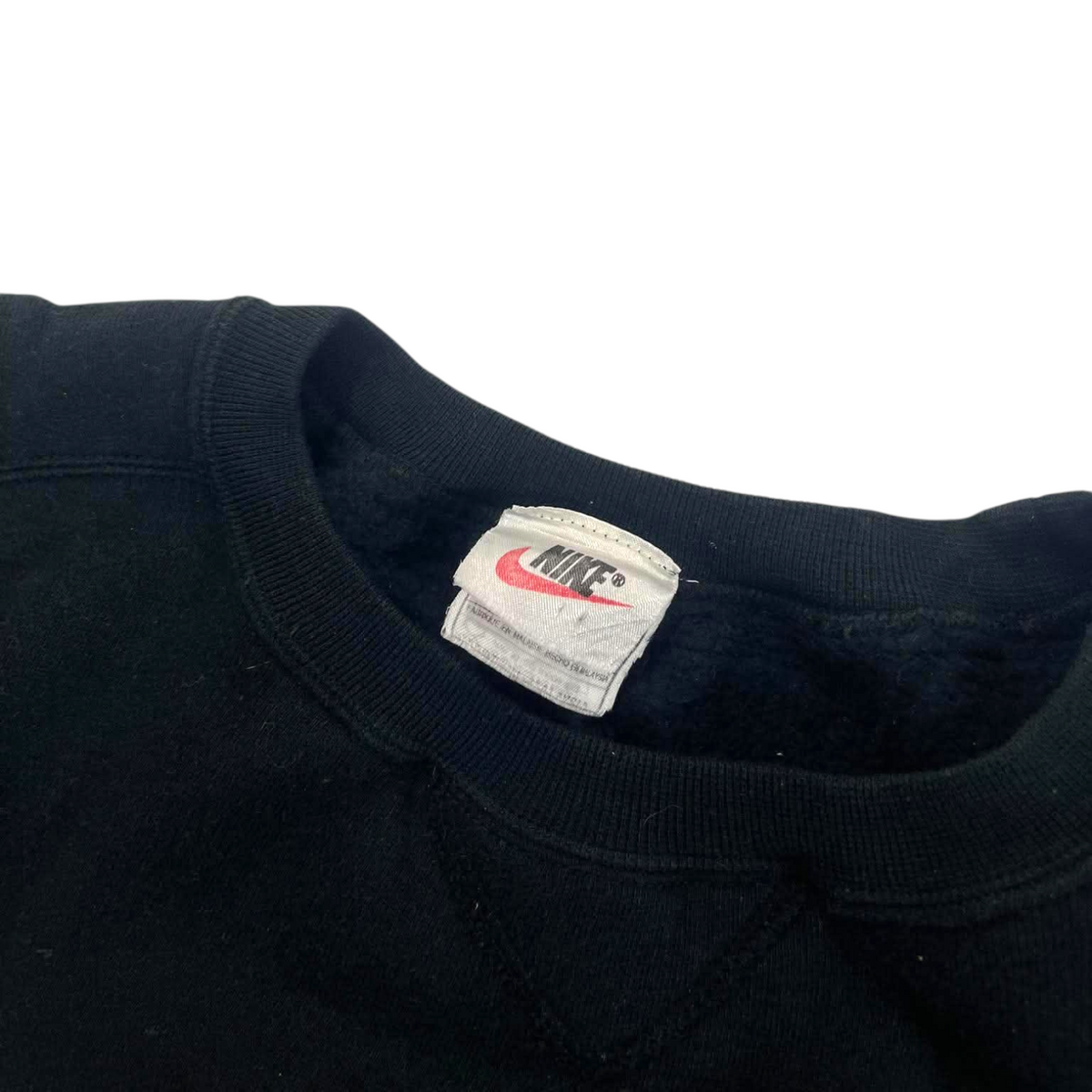 VINTAGE NIKE BLACK CREWNECK (BEST FIT M - L)