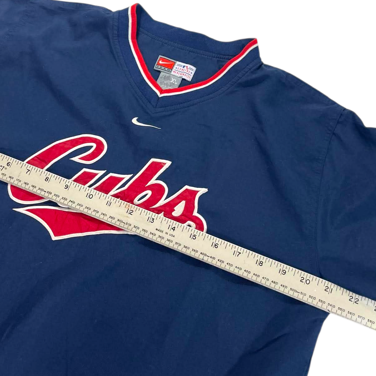 VINTAGE NIKE CHICAGO CUBS WINDBREAKER (BEST FIT LARGE)