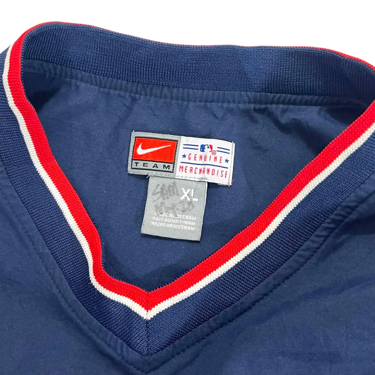 VINTAGE NIKE CHICAGO CUBS WINDBREAKER (BEST FIT LARGE)