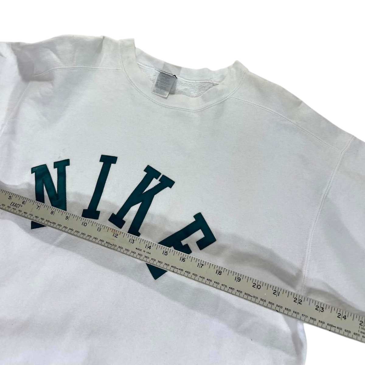 90S NIKE SPELLOUT WHITE CREWNECK (BEST FIT L)