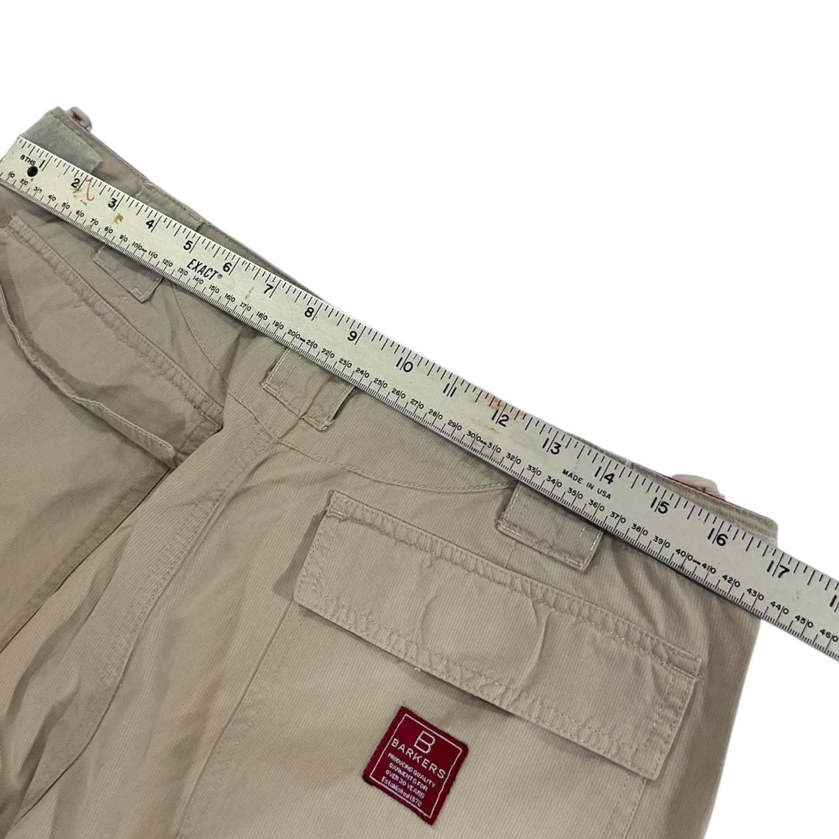 Y2K BARKERS BEIGE SHORTS (34)