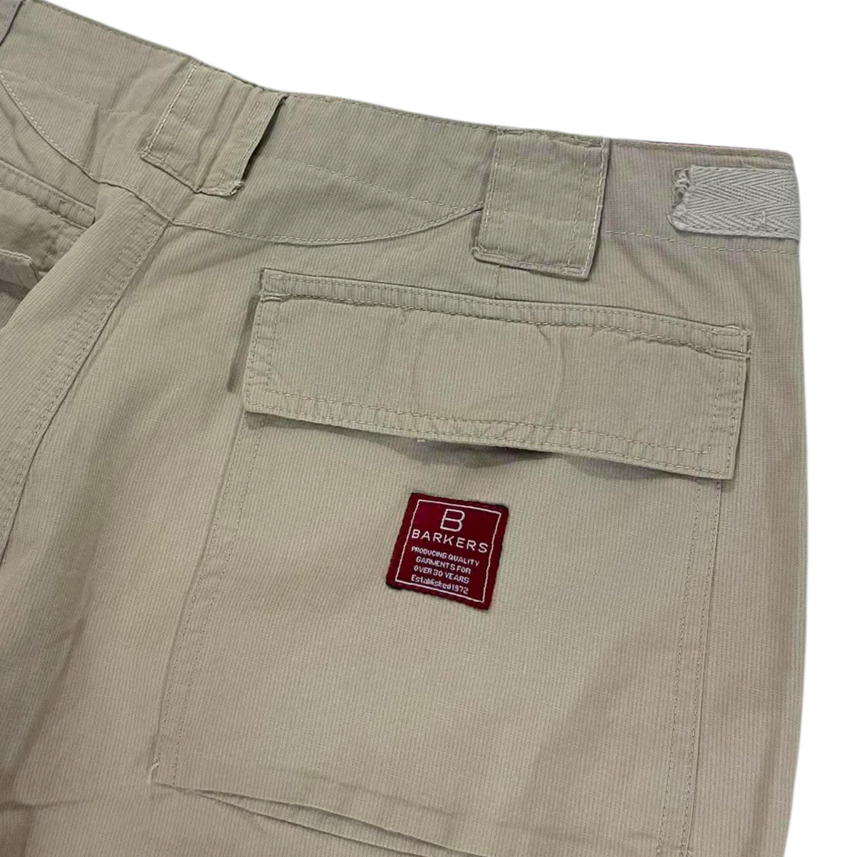 Y2K BARKERS BEIGE SHORTS (34)