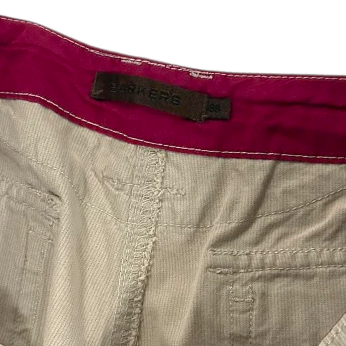 Y2K BARKERS BEIGE SHORTS (34)