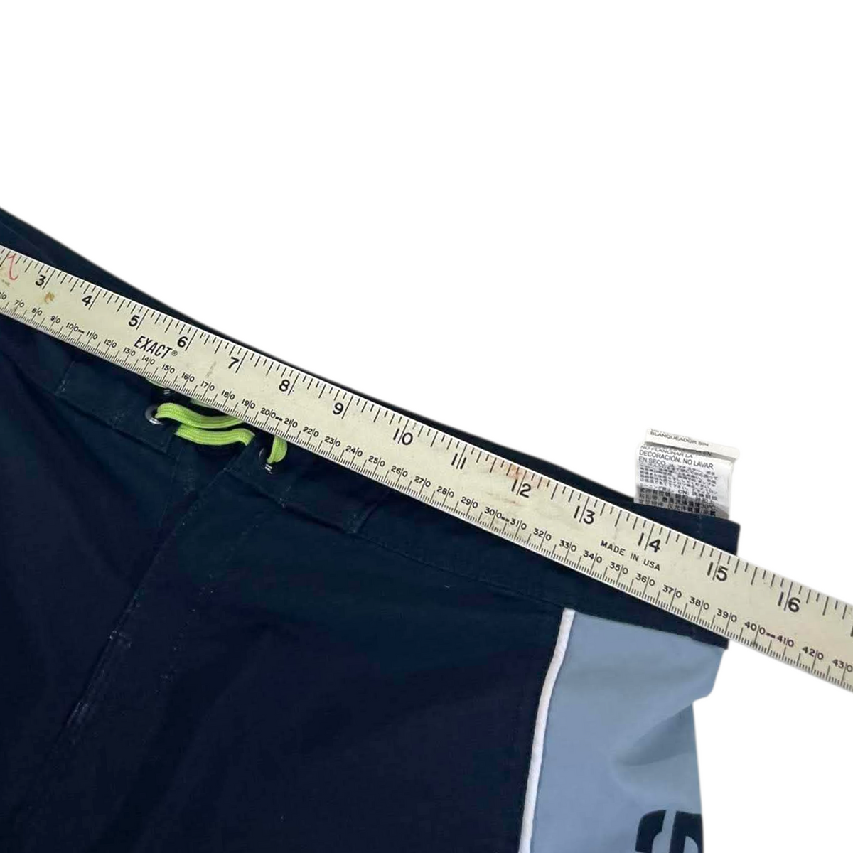 BILLABONG NAVY BLUE BOARD SHORTS (28 (30'))