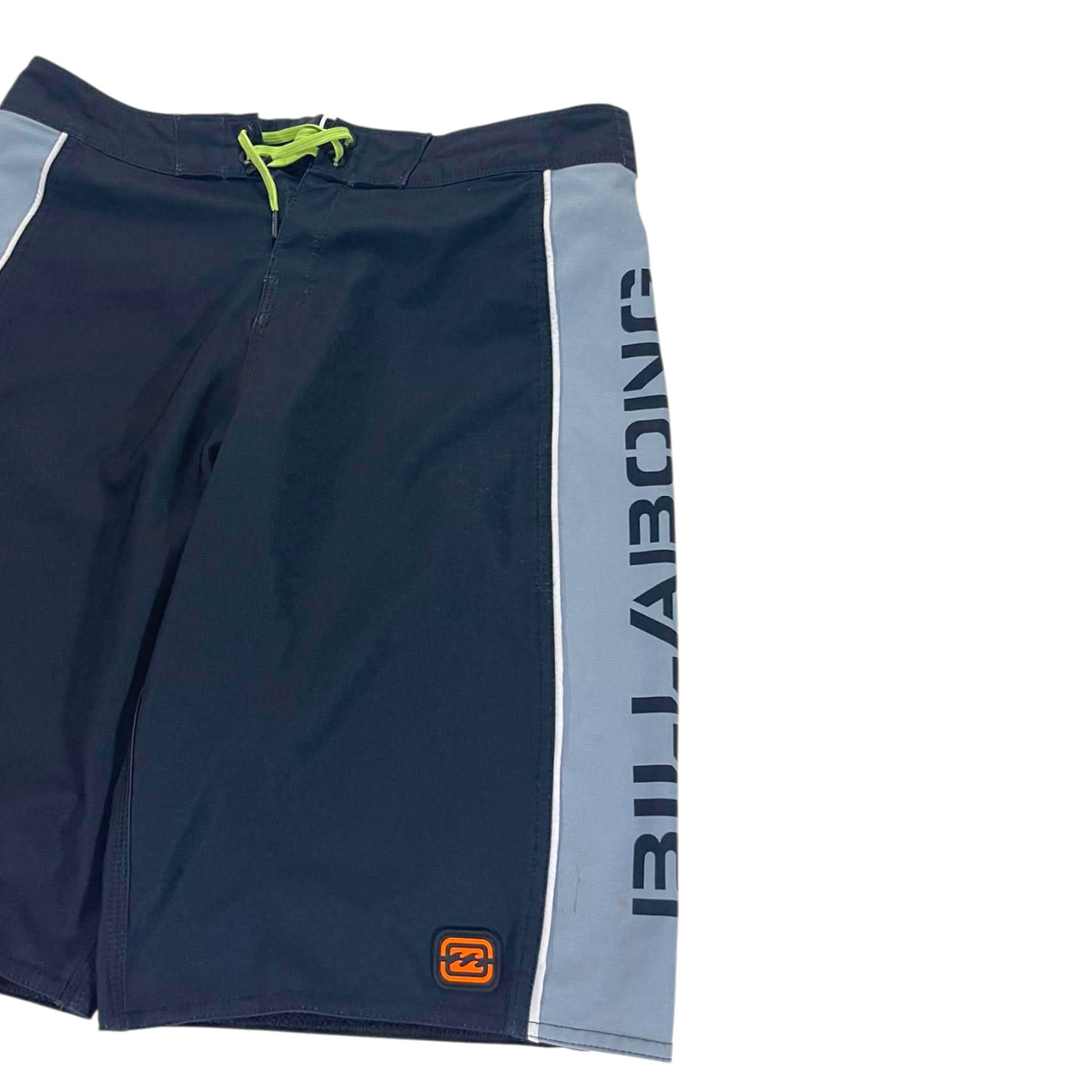 BILLABONG NAVY BLUE BOARD SHORTS (28 (30'))