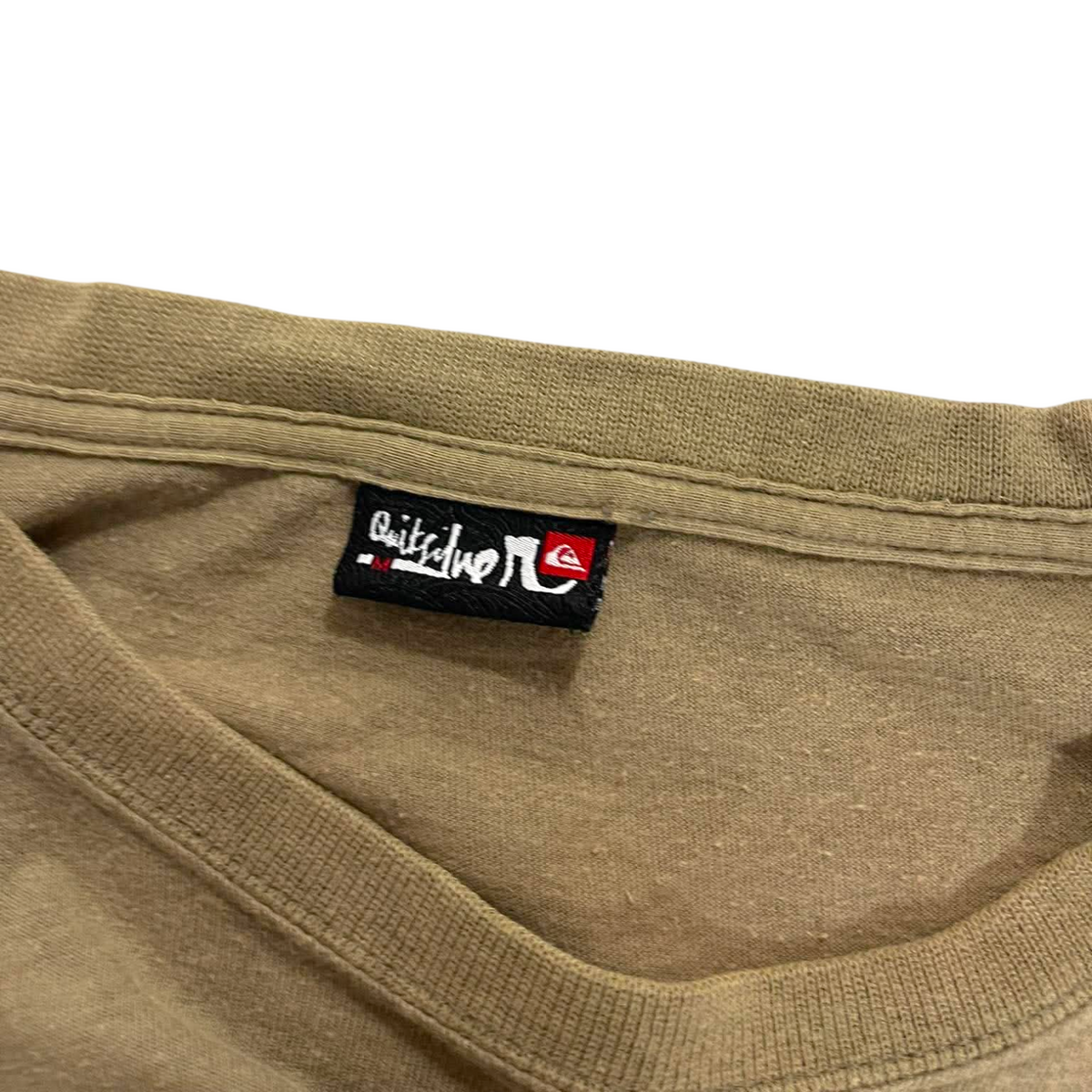QUIKSILVER TAN GRAPHIC TEE (M)