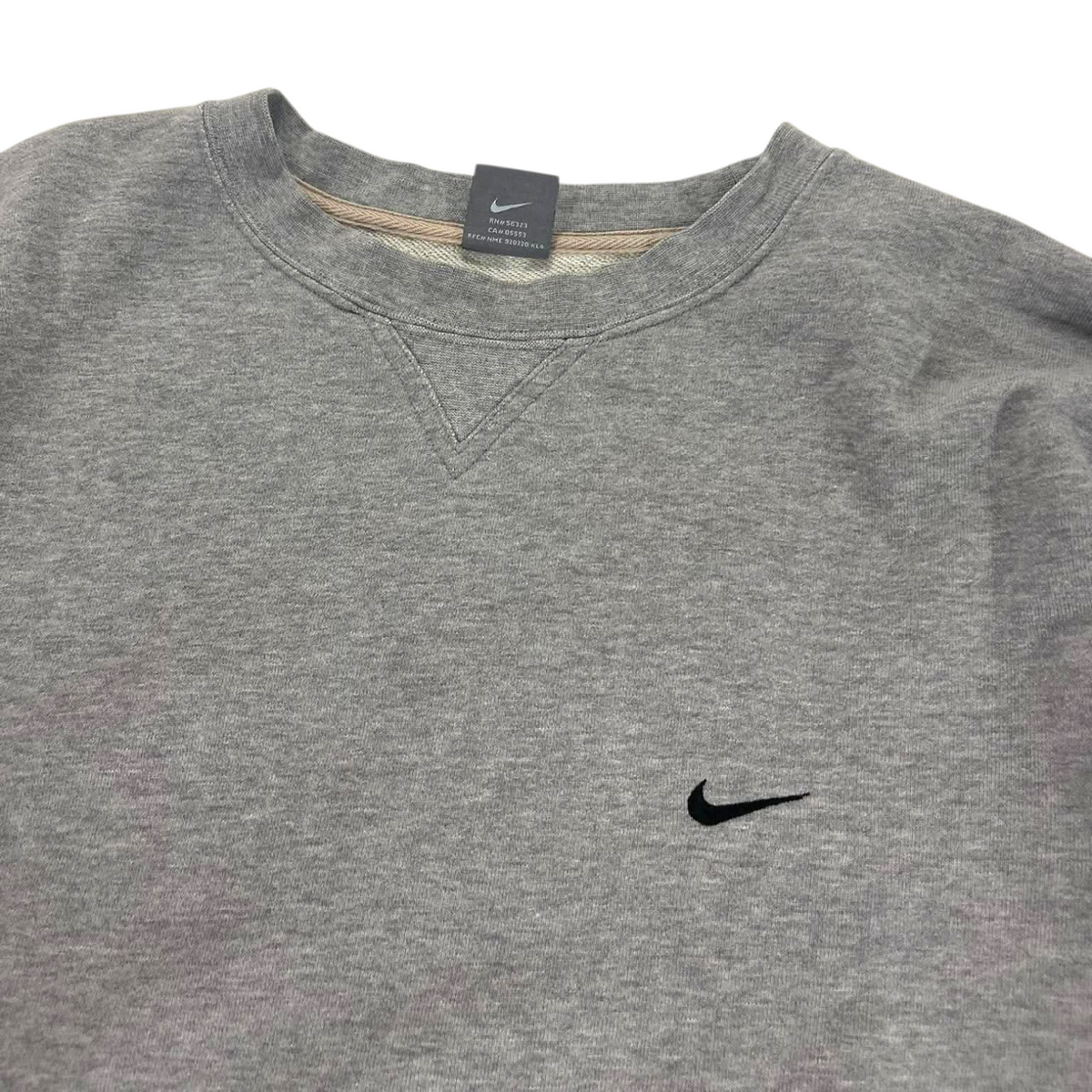 VINTAGE NIKE GRAY CREWNECK (BEST FIT LARGE)
