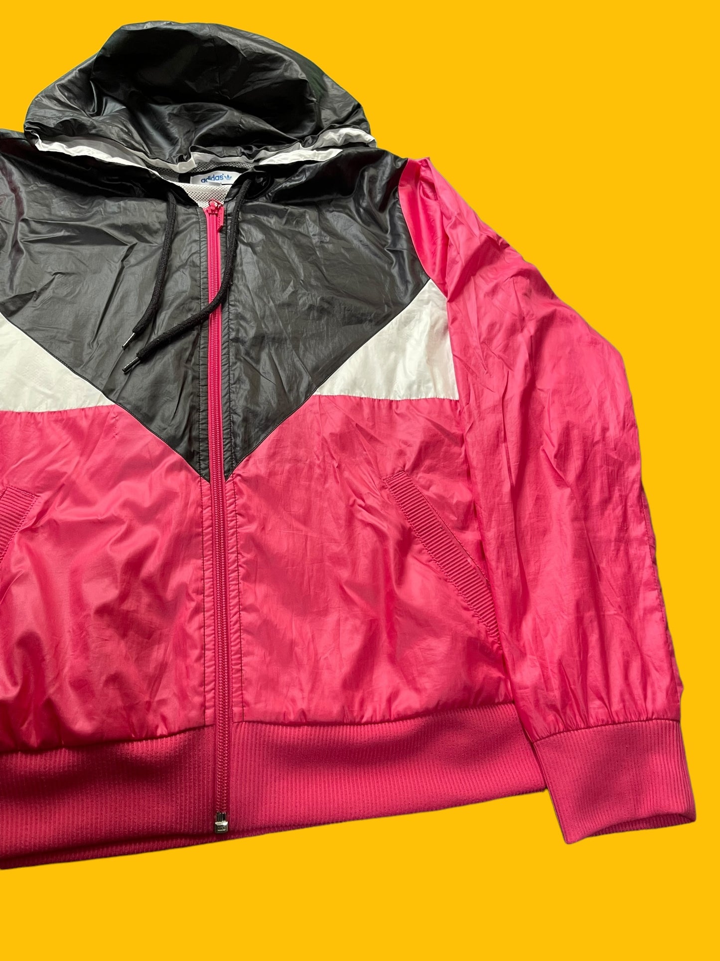 VINTAGE ADIDAS JACKET (S)