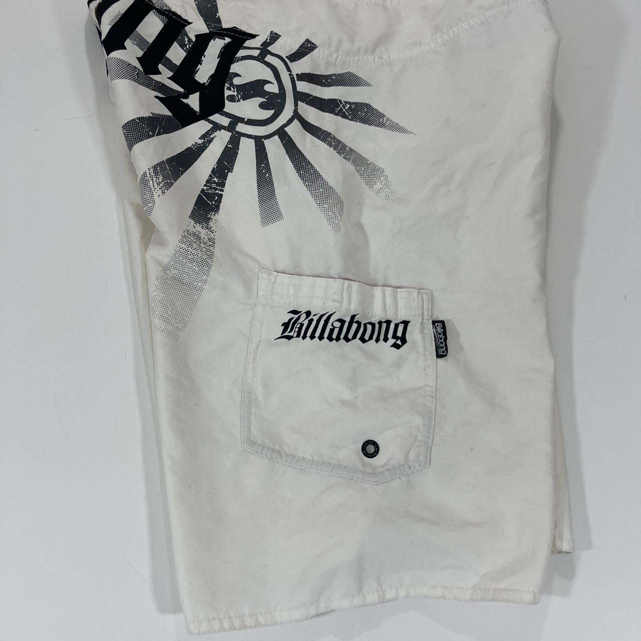 BILLABONG WHITE BOARD SHORTS WITH BLACK ACCENTS (32)