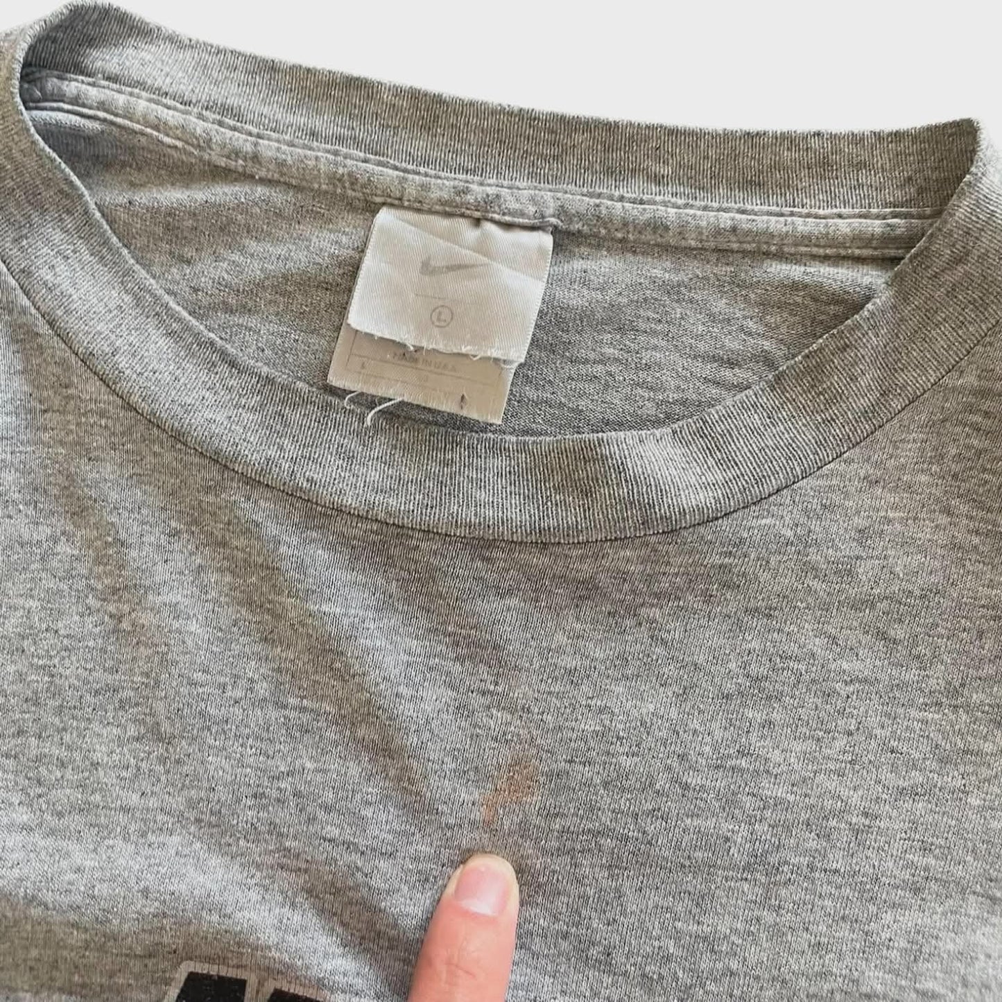 VINTAGE NIKE GREY COTTON T-SHIRT WITH BLUE SWOOSH (XL)