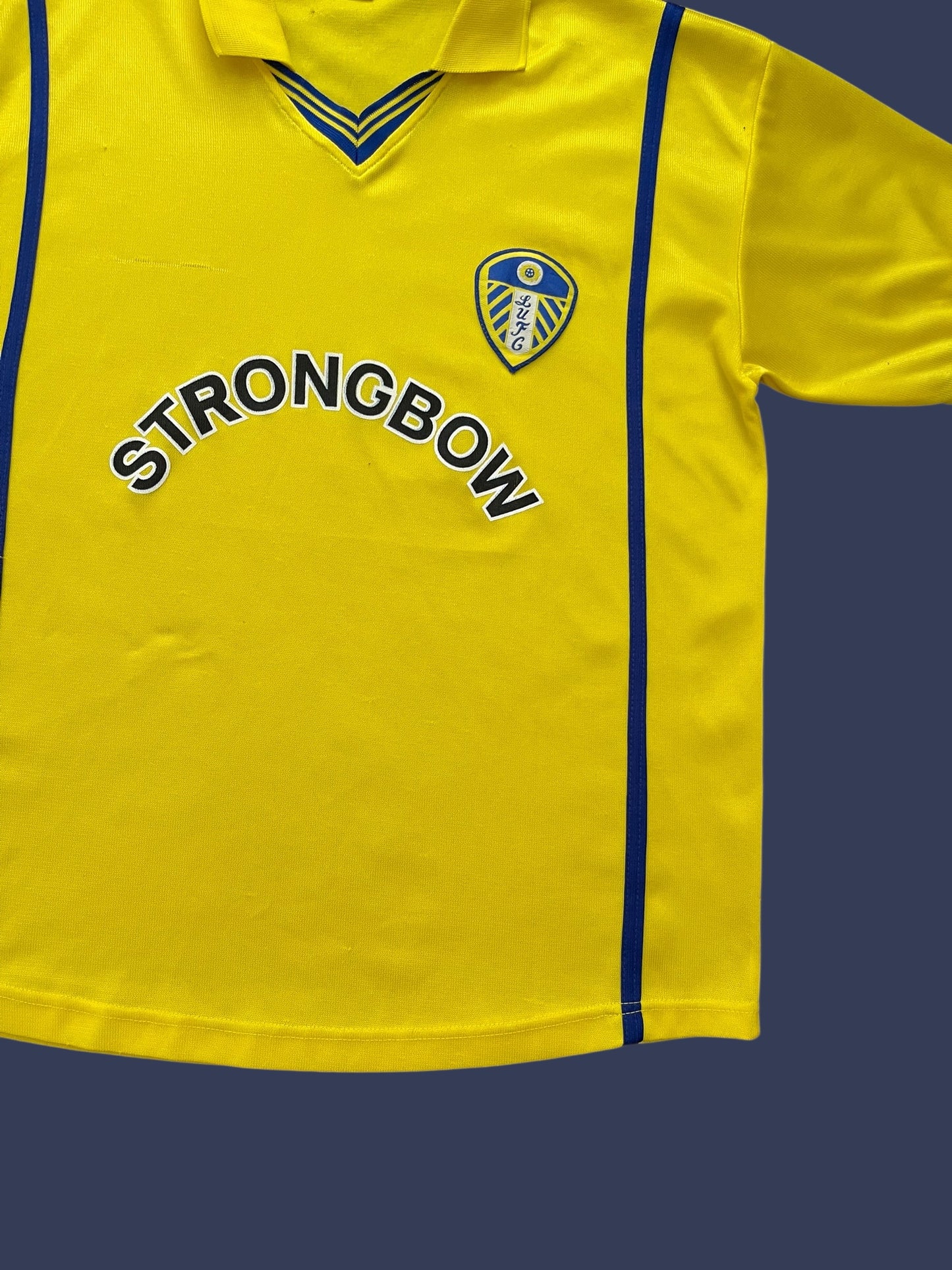 LUFC STRONGBOW KIT (L)