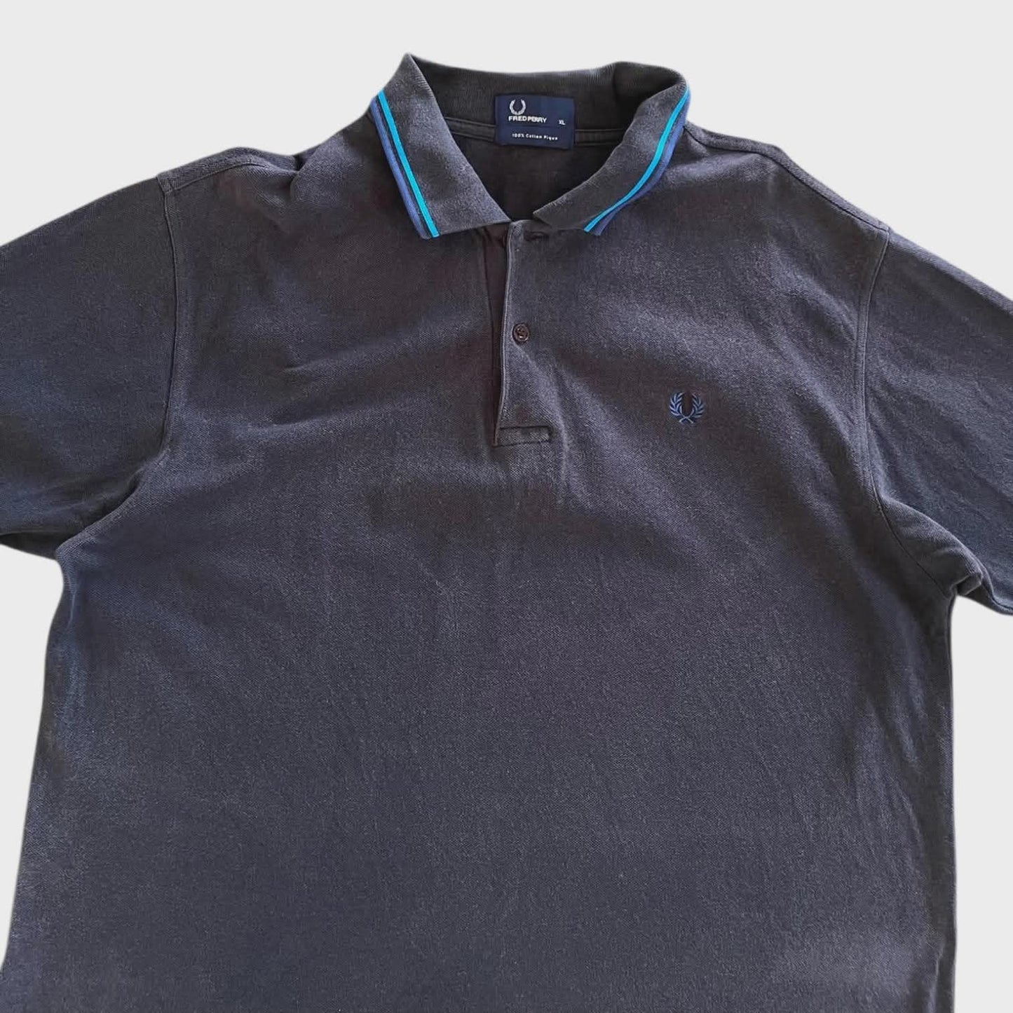 VINTAGE FRED PERRY POLO SHIRT WITH BLUE ACCENTS (XL)
