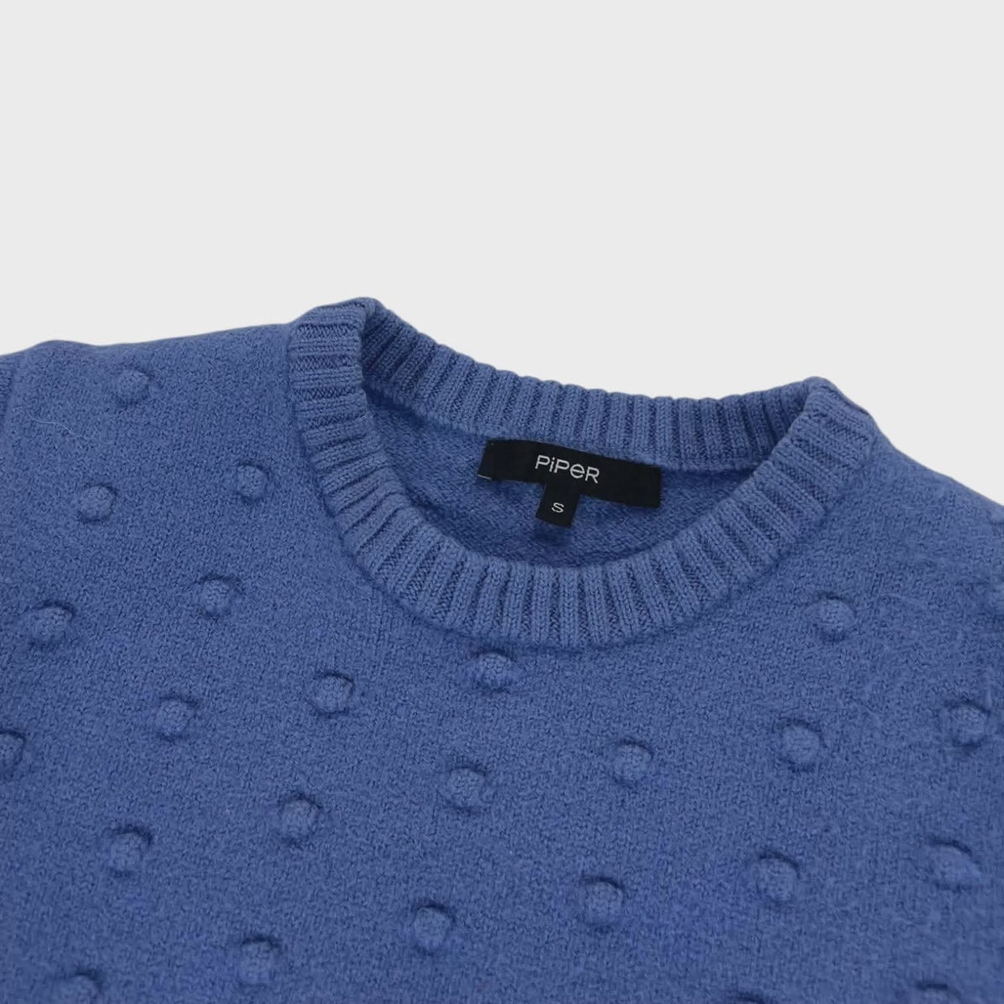 PIPER BLUE KNITTED JUMPER WITH A TEXTURED PATTERN (S)