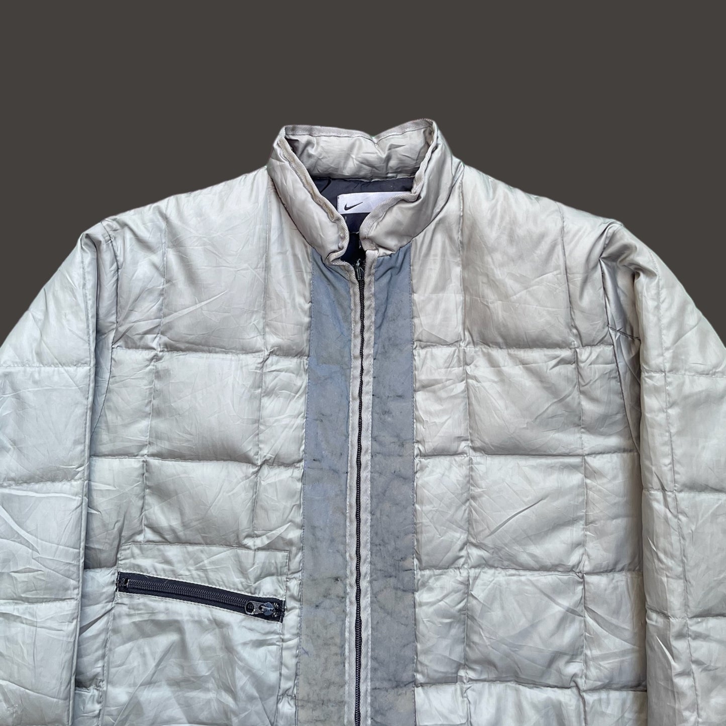 VINTAGE OLIVE NIKE PUFFER JACKET (L)