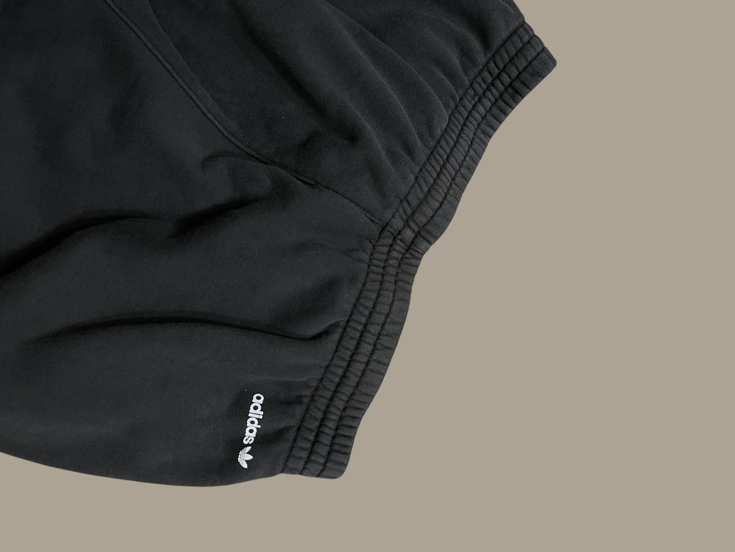 ADIDAS MULTI LOGO PANTS (M/L)